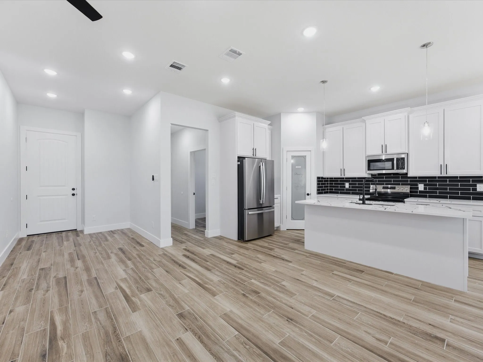 Single Family Residence For Sale in Montague County , 1569 Well Service Road, Bowie, Texas 76230, 3 Bedrooms, 2 Bathrooms, 2 Garage spaces, 1,533 Sqft, built in 2026, New Construction - Complete, Price $545,000, mls#21217722, Real Estate Agent in Bowie, Homes For Sale in Montague county, Homes For Sale in Bowie, Realtor in Bowie Texas, Real Estate Brokerage Independent Realty Texas, Luminita Cordes Realtor