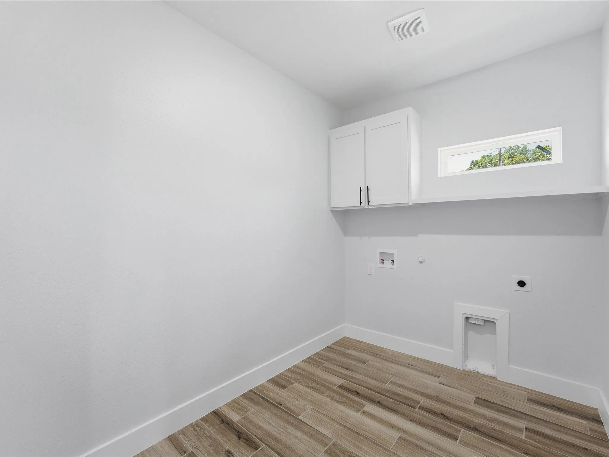 Single Family Residence For Sale in Montague County , 1569 Well Service Road, Bowie, Texas 76230, 3 Bedrooms, 2 Bathrooms, 2 Garage spaces, 1,533 Sqft, built in 2026, New Construction - Complete, Price $545,000, mls#21217722, Real Estate Agent in Bowie, Homes For Sale in Montague county, Homes For Sale in Bowie, Realtor in Bowie Texas, Real Estate Brokerage Independent Realty Texas, Luminita Cordes Realtor