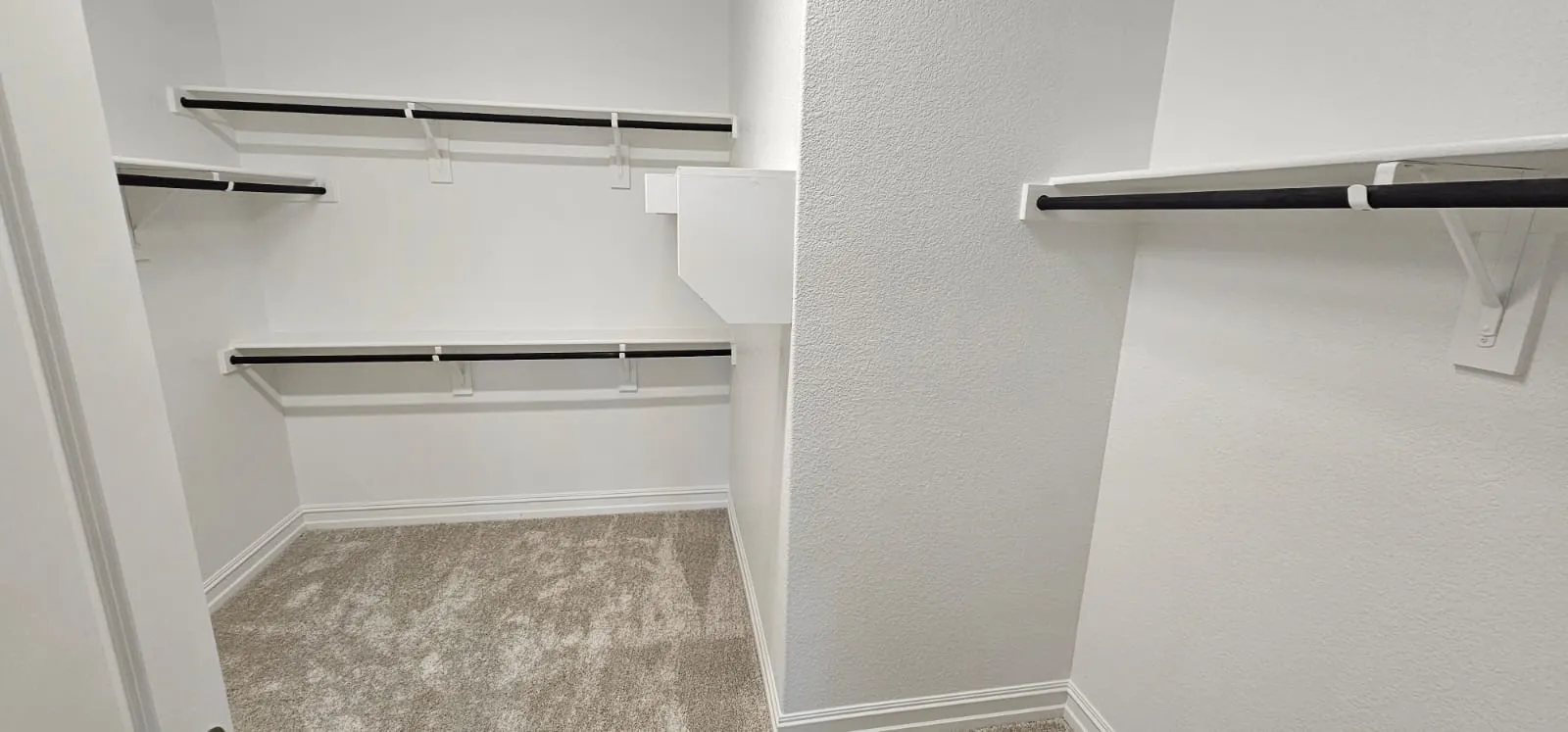 Single Family Residence For Rent in Denton County , 309 Breeds Hill Road, Little Elm, Texas 75068, 5 Bedrooms, 4 Bathrooms, 2 Garage spaces, 3,450 Sqft, built in 2024, Preowned, Price $3,299, mls#21250884, Real Estate Agent in Little Elm, Homes For Rent in Denton county, Homes For Rent in Little Elm, Realtor in Little Elm Texas, Real Estate Brokerage Independent Realty Texas, Luminita Cordes Realtor