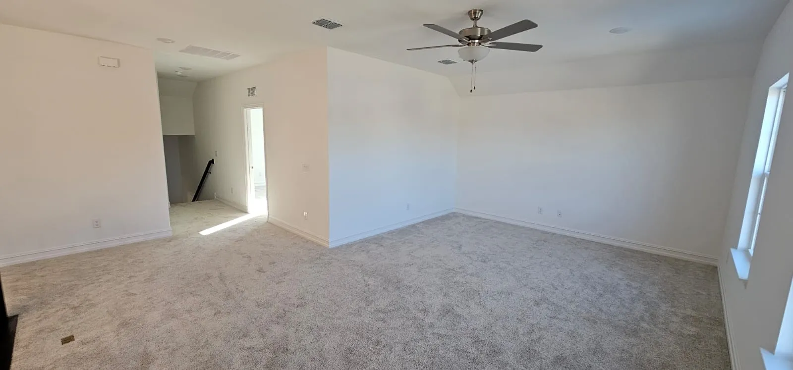 Single Family Residence For Rent in Denton County , 309 Breeds Hill Road, Little Elm, Texas 75068, 5 Bedrooms, 4 Bathrooms, 2 Garage spaces, 3,450 Sqft, built in 2024, Preowned, Price $3,299, mls#21250884, Real Estate Agent in Little Elm, Homes For Rent in Denton county, Homes For Rent in Little Elm, Realtor in Little Elm Texas, Real Estate Brokerage Independent Realty Texas, Luminita Cordes Realtor