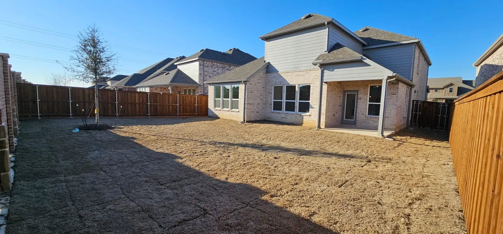 Single Family Residence For Rent in Denton County , 309 Breeds Hill Road, Little Elm, Texas 75068, 5 Bedrooms, 4 Bathrooms, 2 Garage spaces, 3,450 Sqft, built in 2024, Preowned, Price $3,299, mls#21250884, Real Estate Agent in Little Elm, Homes For Rent in Denton county, Homes For Rent in Little Elm, Realtor in Little Elm Texas, Real Estate Brokerage Independent Realty Texas, Luminita Cordes Realtor