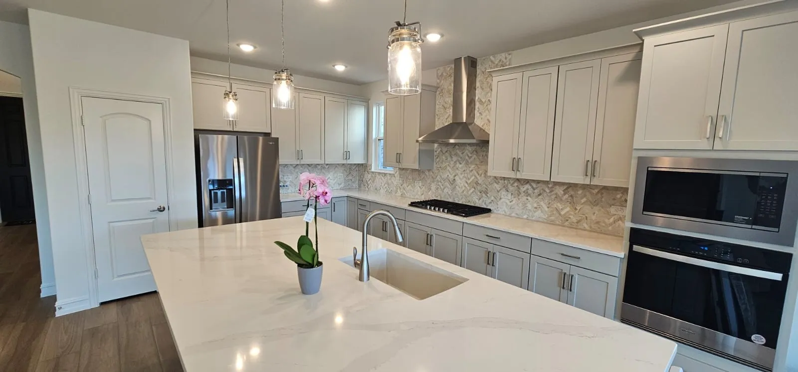 Single Family Residence For Rent in Denton County , 309 Breeds Hill Road, Little Elm, Texas 75068, 5 Bedrooms, 4 Bathrooms, 2 Garage spaces, 3,450 Sqft, built in 2024, Preowned, Price $3,299, mls#21250884, Real Estate Agent in Little Elm, Homes For Rent in Denton county, Homes For Rent in Little Elm, Realtor in Little Elm Texas, Real Estate Brokerage Independent Realty Texas, Luminita Cordes Realtor