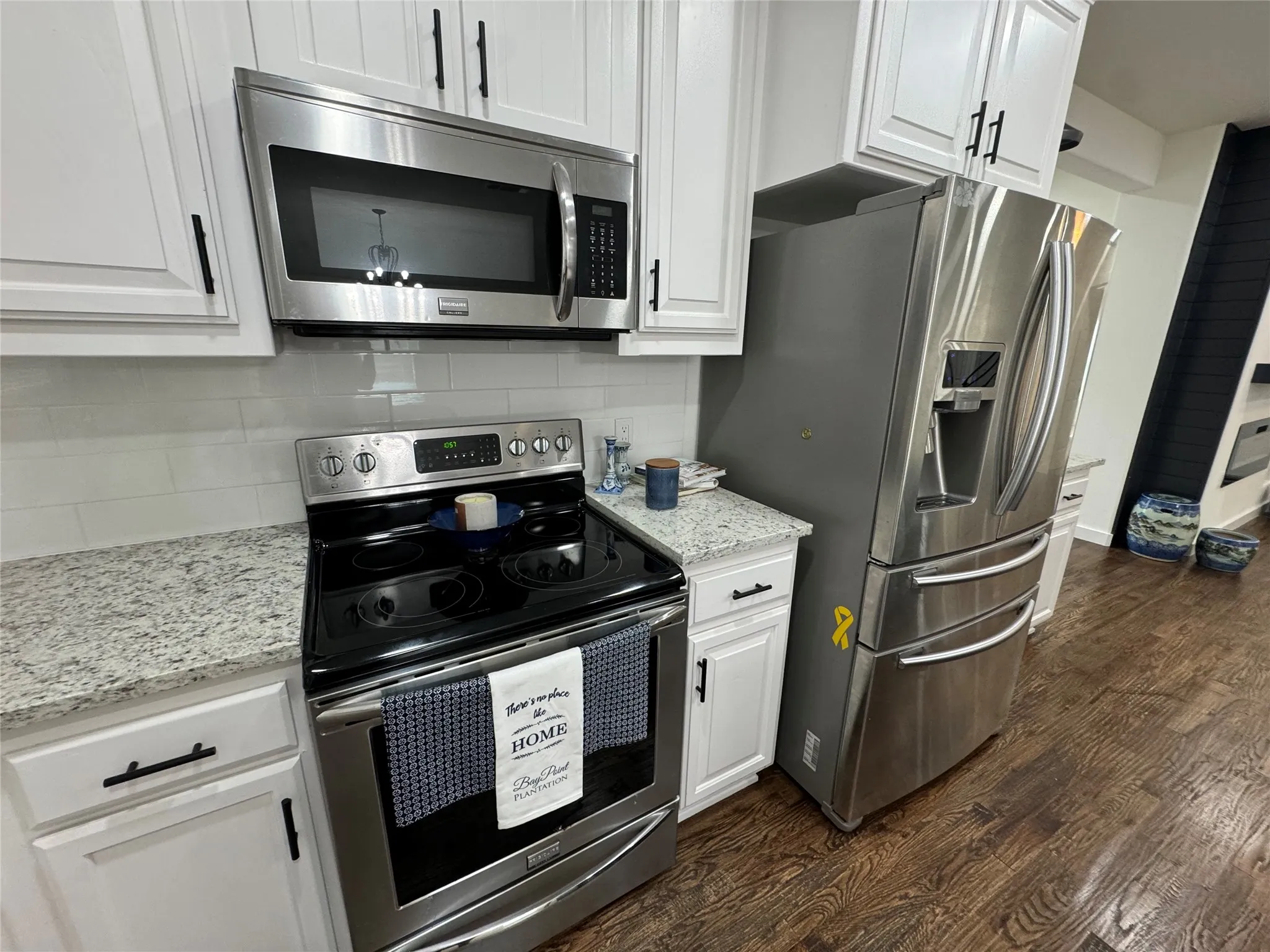 Single Family Residence For Sale in Grayson County , 513 W South Street, Whitesboro, Texas 76273, 3 Bedroom, 2 Bathroom, Garage spaces, 1,929 Sqft, built in 1940, Preowned, mls#21247191, Real Estate Agent in Whitesboro, Homes For Sale in Grayson county, Homes For Sale in Whitesboro, Realtor in Whitesboro Texas, Real Estate Brokerage Independent Realty Texas, Luminita Cordes Realtor
