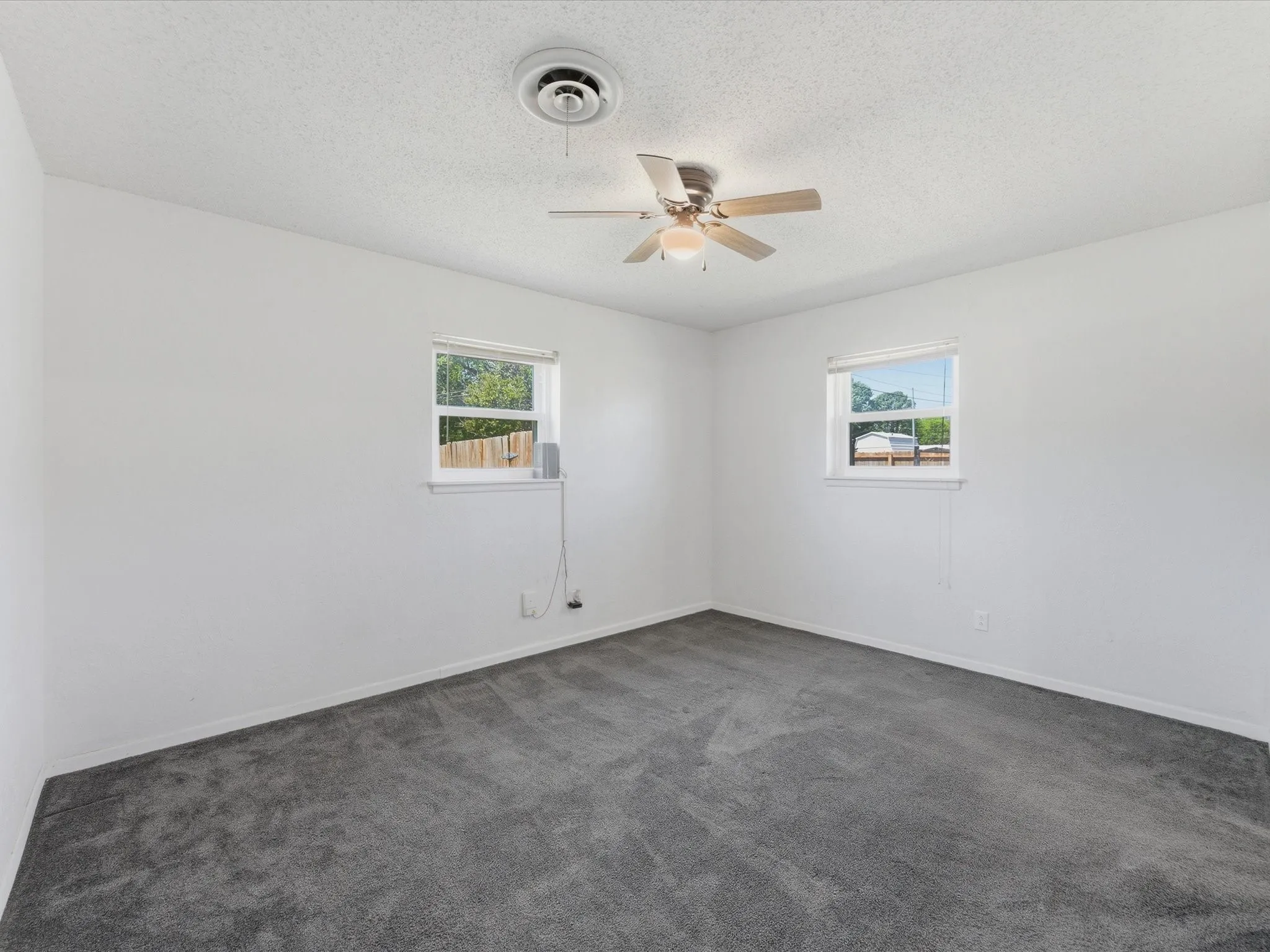 Single Family Residence For Sale in Montague County , 1312 Rock Street, Bowie, Texas 76230, 3 Bedrooms, 2 Bathrooms, 2 Garage spaces, 1,386 Sqft, built in 1967, Preowned, Price $235,000, mls#21227762, Real Estate Agent in Bowie, Homes For Sale in Montague county, Homes For Sale in Bowie, Realtor in Bowie Texas, Real Estate Brokerage Independent Realty Texas, Luminita Cordes Realtor