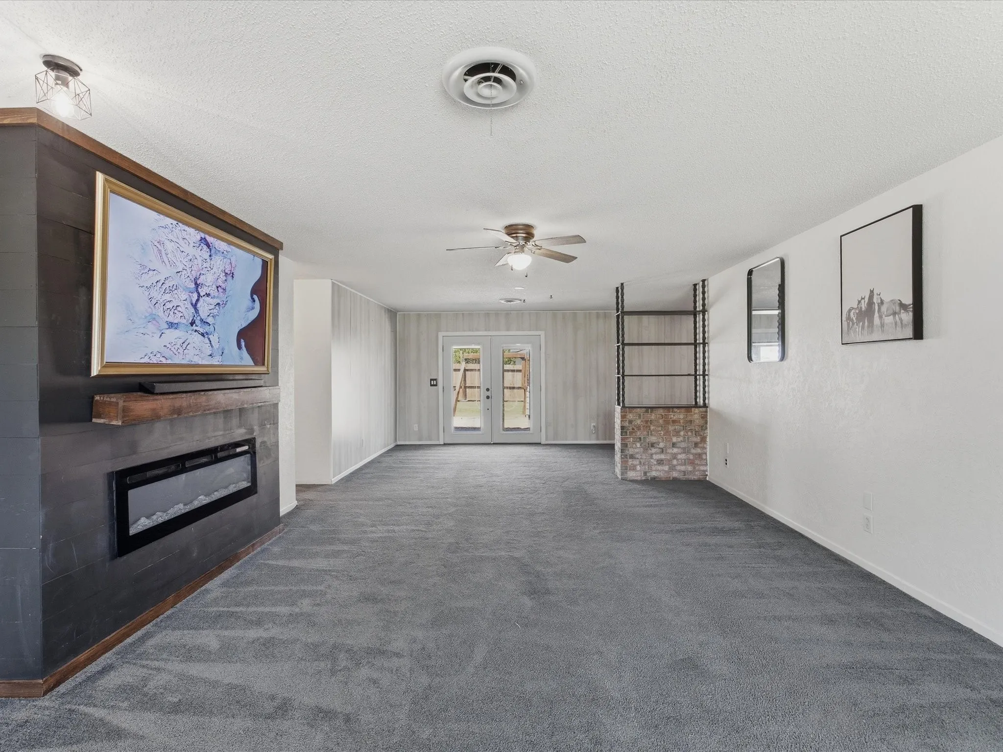 Single Family Residence For Sale in Montague County , 1312 Rock Street, Bowie, Texas 76230, 3 Bedrooms, 2 Bathrooms, 2 Garage spaces, 1,386 Sqft, built in 1967, Preowned, Price $235,000, mls#21227762, Real Estate Agent in Bowie, Homes For Sale in Montague county, Homes For Sale in Bowie, Realtor in Bowie Texas, Real Estate Brokerage Independent Realty Texas, Luminita Cordes Realtor