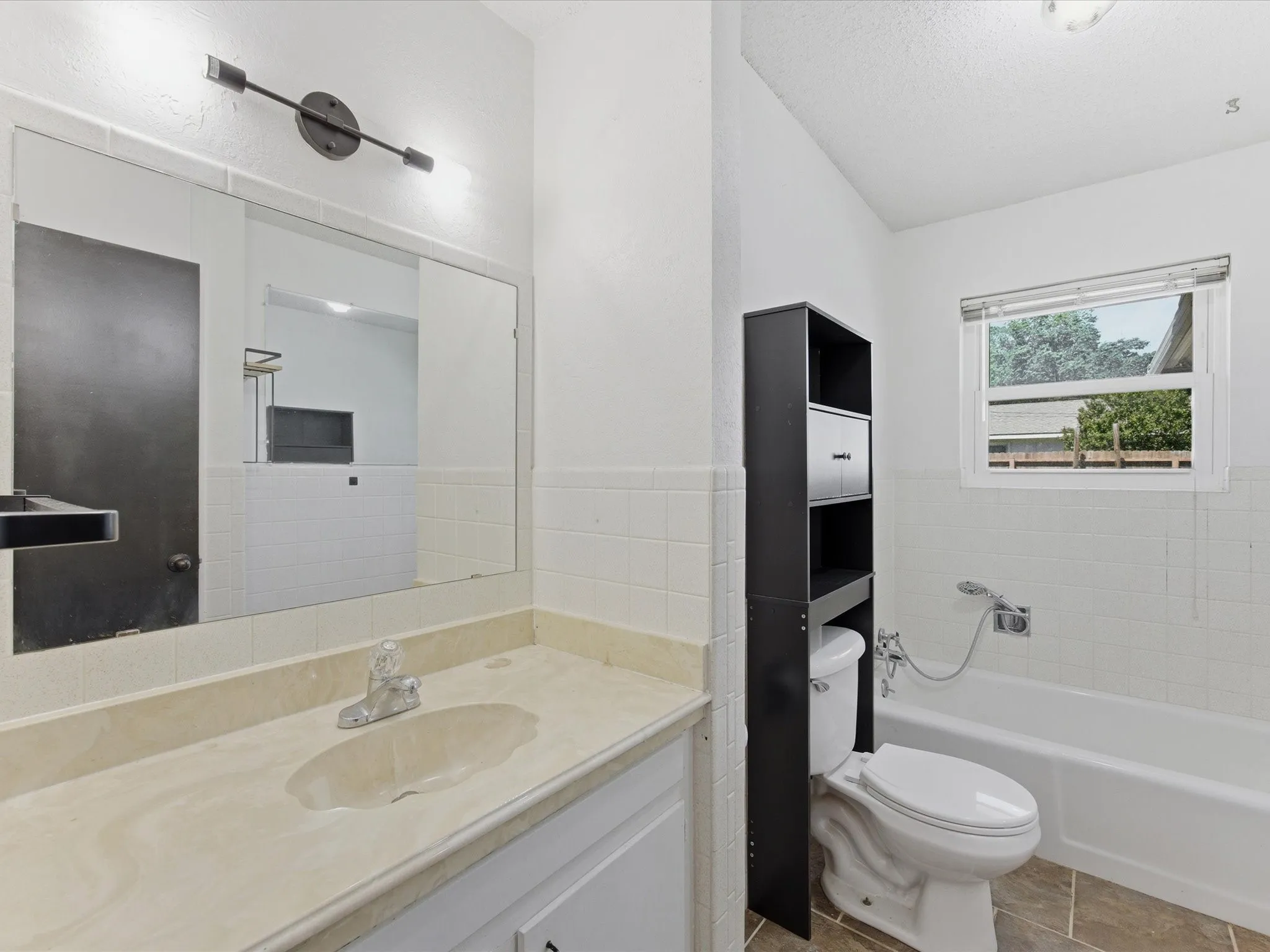 Single Family Residence For Sale in Montague County , 1312 Rock Street, Bowie, Texas 76230, 3 Bedrooms, 2 Bathrooms, 2 Garage spaces, 1,386 Sqft, built in 1967, Preowned, Price $235,000, mls#21227762, Real Estate Agent in Bowie, Homes For Sale in Montague county, Homes For Sale in Bowie, Realtor in Bowie Texas, Real Estate Brokerage Independent Realty Texas, Luminita Cordes Realtor