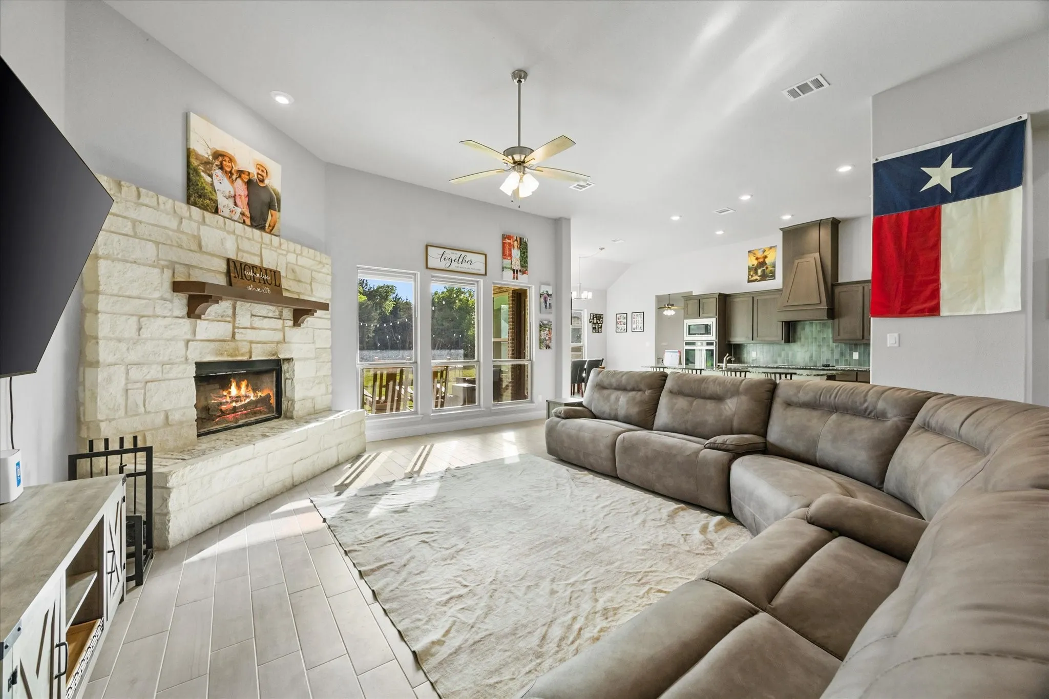 OPEN CONCEPT