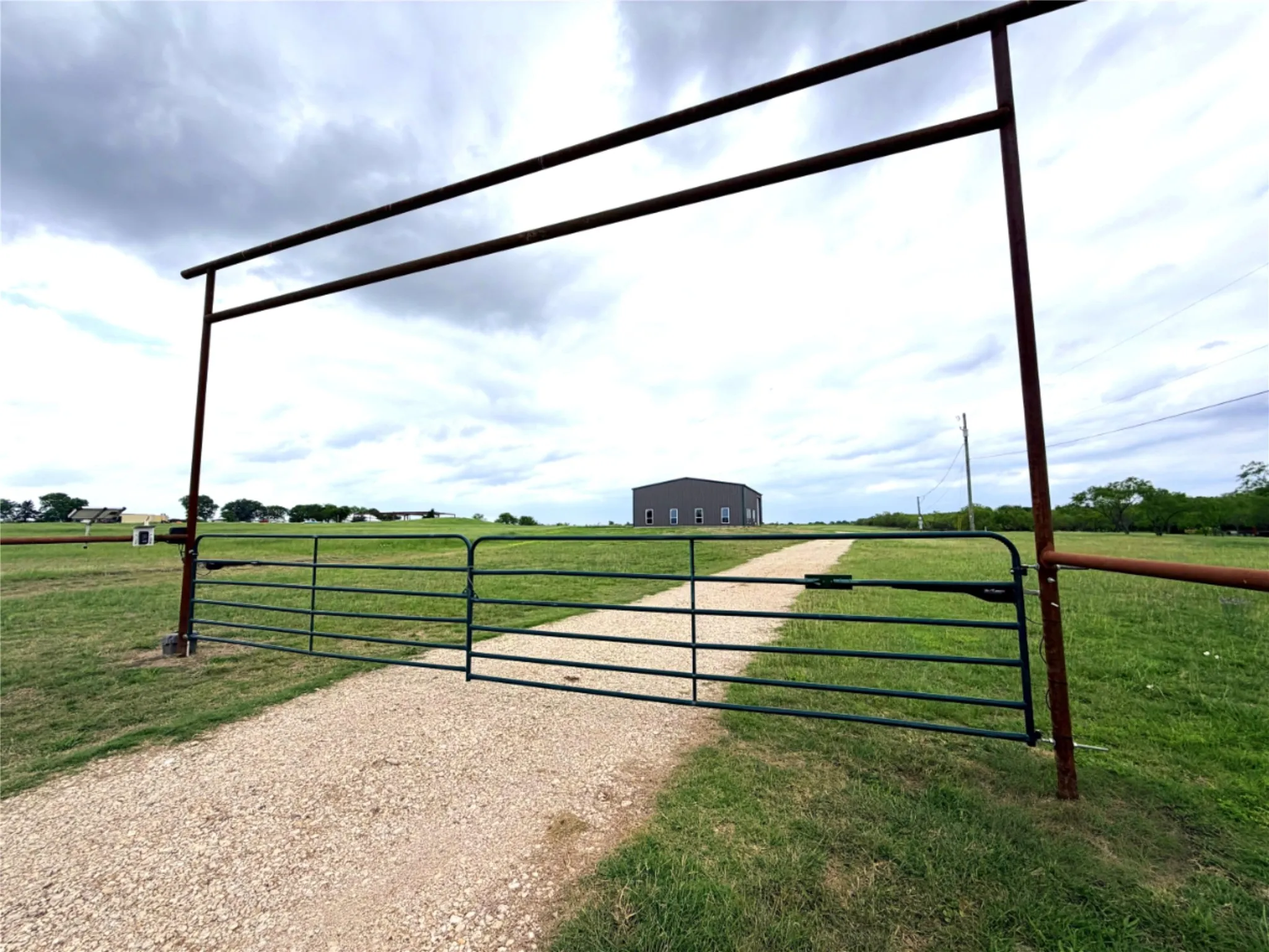 Improved Land For Sale in Ellis County , 192 Fm 1183, Alma, Texas 75119, 0, 0, Garage spaces, 0 Sqft, built in 2022, Price $525,000, mls#21250880, Real Estate Agent in Alma, Homes For Sale in Ellis county, Homes For Sale in Alma, Realtor in Alma Texas, Real Estate Brokerage Independent Realty Texas, Luminita Cordes Realtor