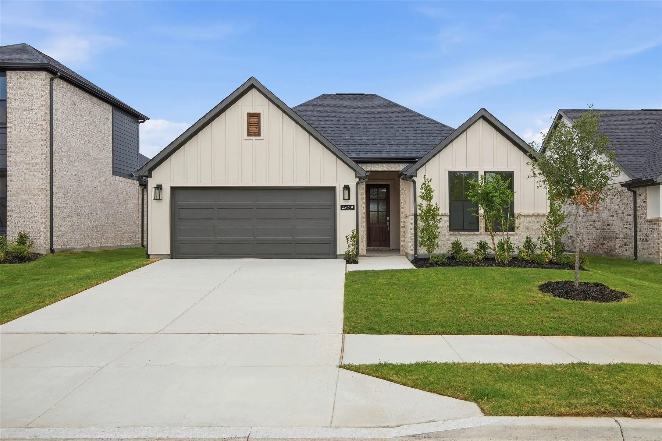 Single Family Residence For Sale in Tarrant County , 4628 Commack Drive, Fort Worth, Texas 76135, 3 Bedroom, 3 Bathroom, 2 Garage spaces, 1,787 Sqft, built in 2026, New Construction - Incomplete, mls#21250922, Real Estate Agent in Fort Worth, Homes For Sale in Tarrant county, Homes For Sale in Fort Worth, Realtor in Fort Worth Texas, Real Estate Brokerage Independent Realty Texas, Luminita Cordes Realtor