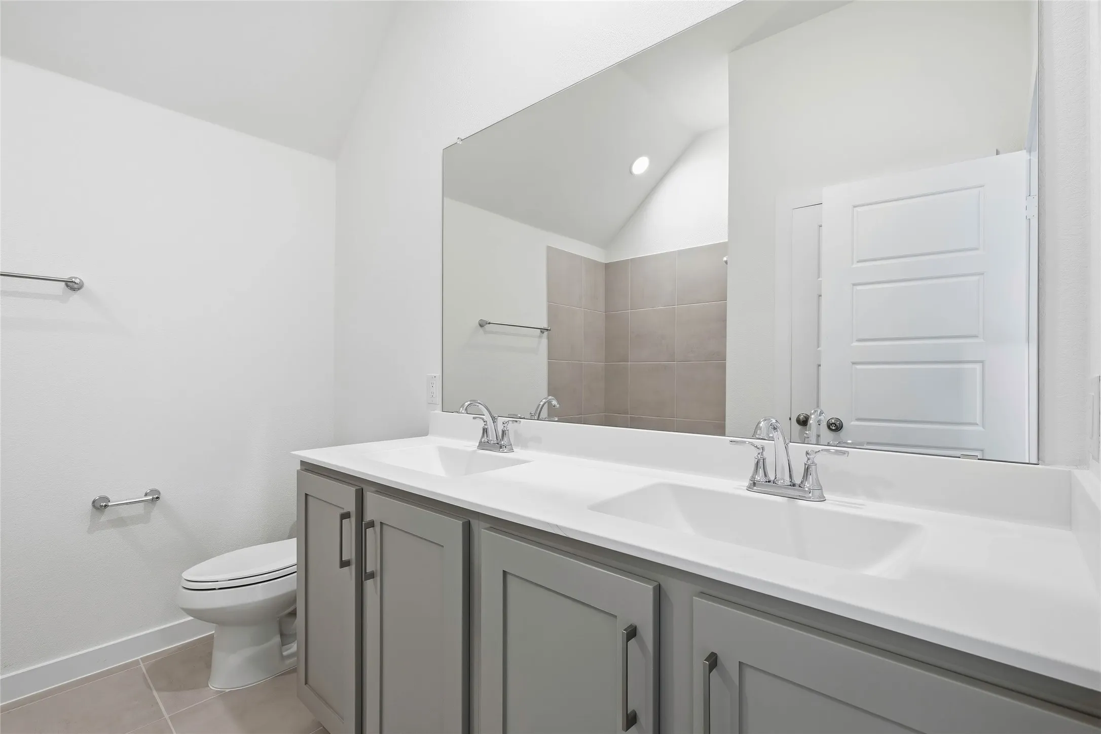 Single Family Residence For Sale in Tarrant County , 4628 Commack Drive, Fort Worth, Texas 76135, 3 Bedroom, 3 Bathroom, 2 Garage spaces, 1,787 Sqft, built in 2026, New Construction - Incomplete, mls#21250922, Real Estate Agent in Fort Worth, Homes For Sale in Tarrant county, Homes For Sale in Fort Worth, Realtor in Fort Worth Texas, Real Estate Brokerage Independent Realty Texas, Luminita Cordes Realtor