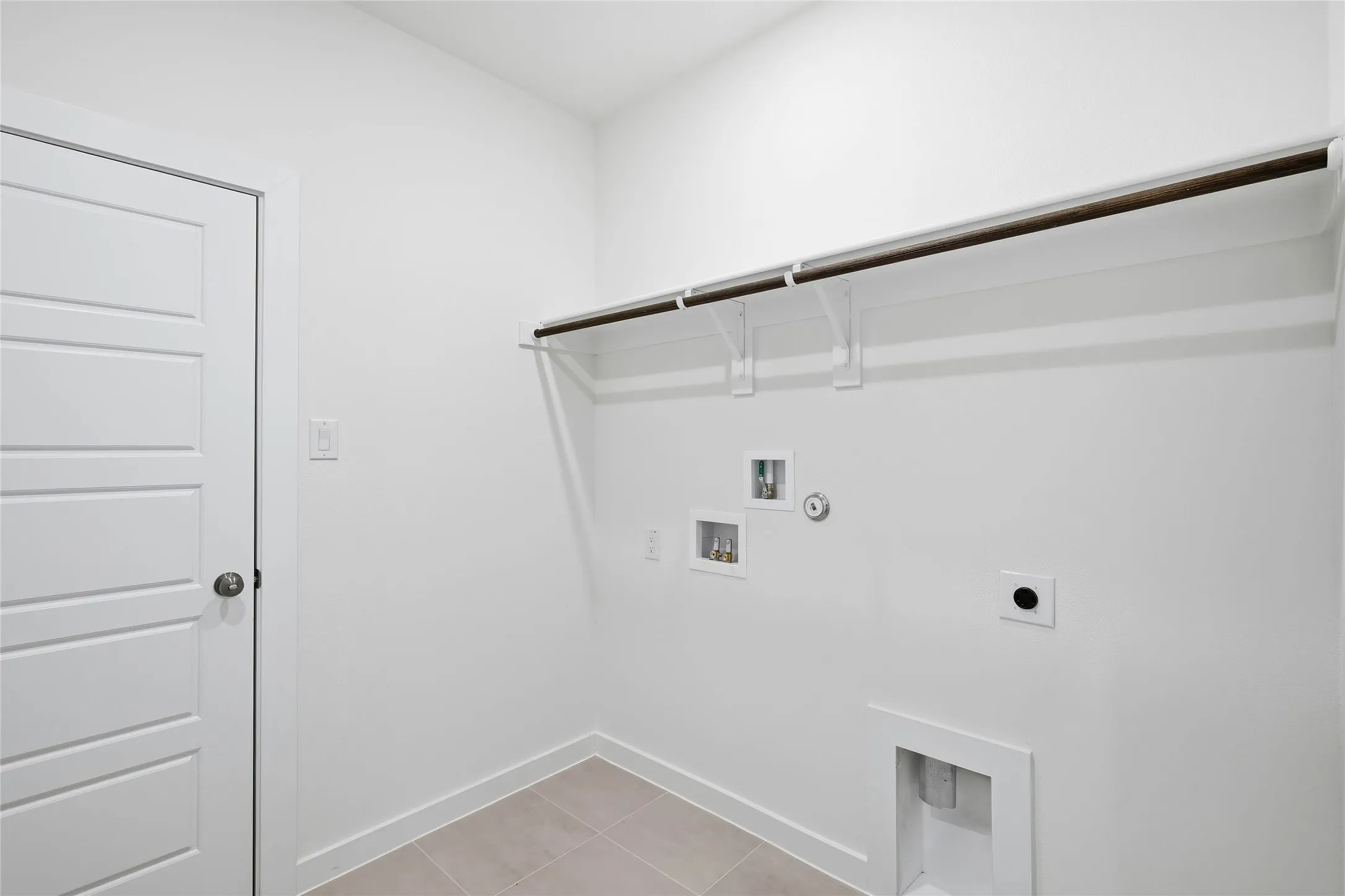 Single Family Residence For Sale in Tarrant County , 4628 Commack Drive, Fort Worth, Texas 76135, 3 Bedroom, 3 Bathroom, 2 Garage spaces, 1,787 Sqft, built in 2026, New Construction - Incomplete, mls#21250922, Real Estate Agent in Fort Worth, Homes For Sale in Tarrant county, Homes For Sale in Fort Worth, Realtor in Fort Worth Texas, Real Estate Brokerage Independent Realty Texas, Luminita Cordes Realtor