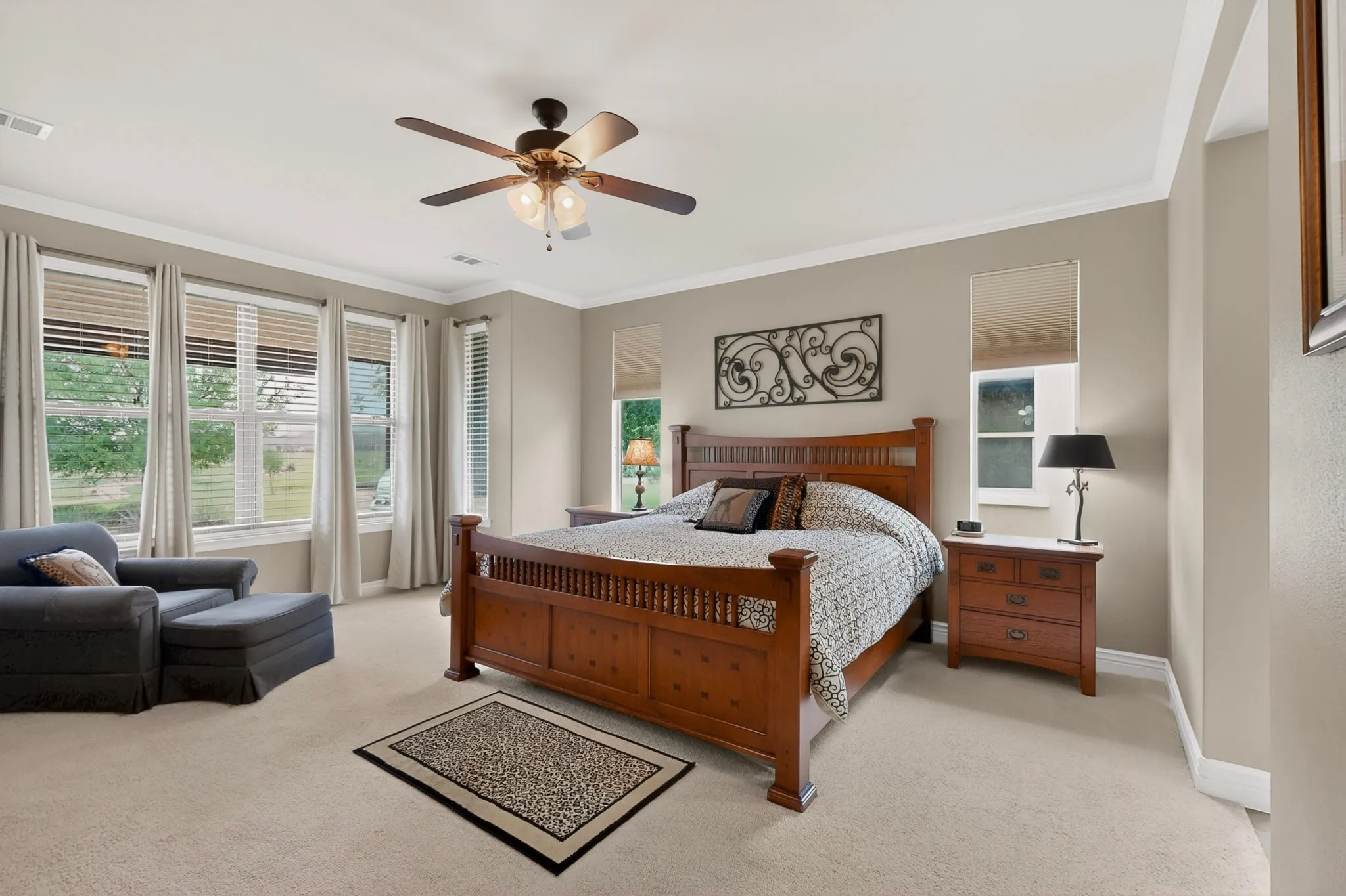 Single Family Residence For Sale in Denton County , 9524 Crestview Drive, Denton, Texas 76207, 3 Bedroom, 3 Bathroom, 3 Garage spaces, 2,377 Sqft, built in 2016, mls#21248931, Real Estate Agent in Denton, Homes For Sale in Denton county, Homes For Sale in Denton, Realtor in Denton Texas, Real Estate Brokerage Independent Realty Texas, Luminita Cordes Realtor