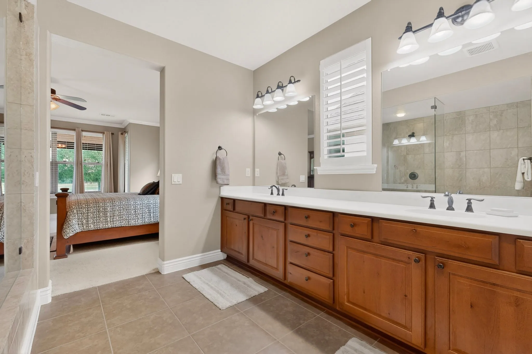 Single Family Residence For Sale in Denton County , 9524 Crestview Drive, Denton, Texas 76207, 3 Bedroom, 3 Bathroom, 3 Garage spaces, 2,377 Sqft, built in 2016, mls#21248931, Real Estate Agent in Denton, Homes For Sale in Denton county, Homes For Sale in Denton, Realtor in Denton Texas, Real Estate Brokerage Independent Realty Texas, Luminita Cordes Realtor