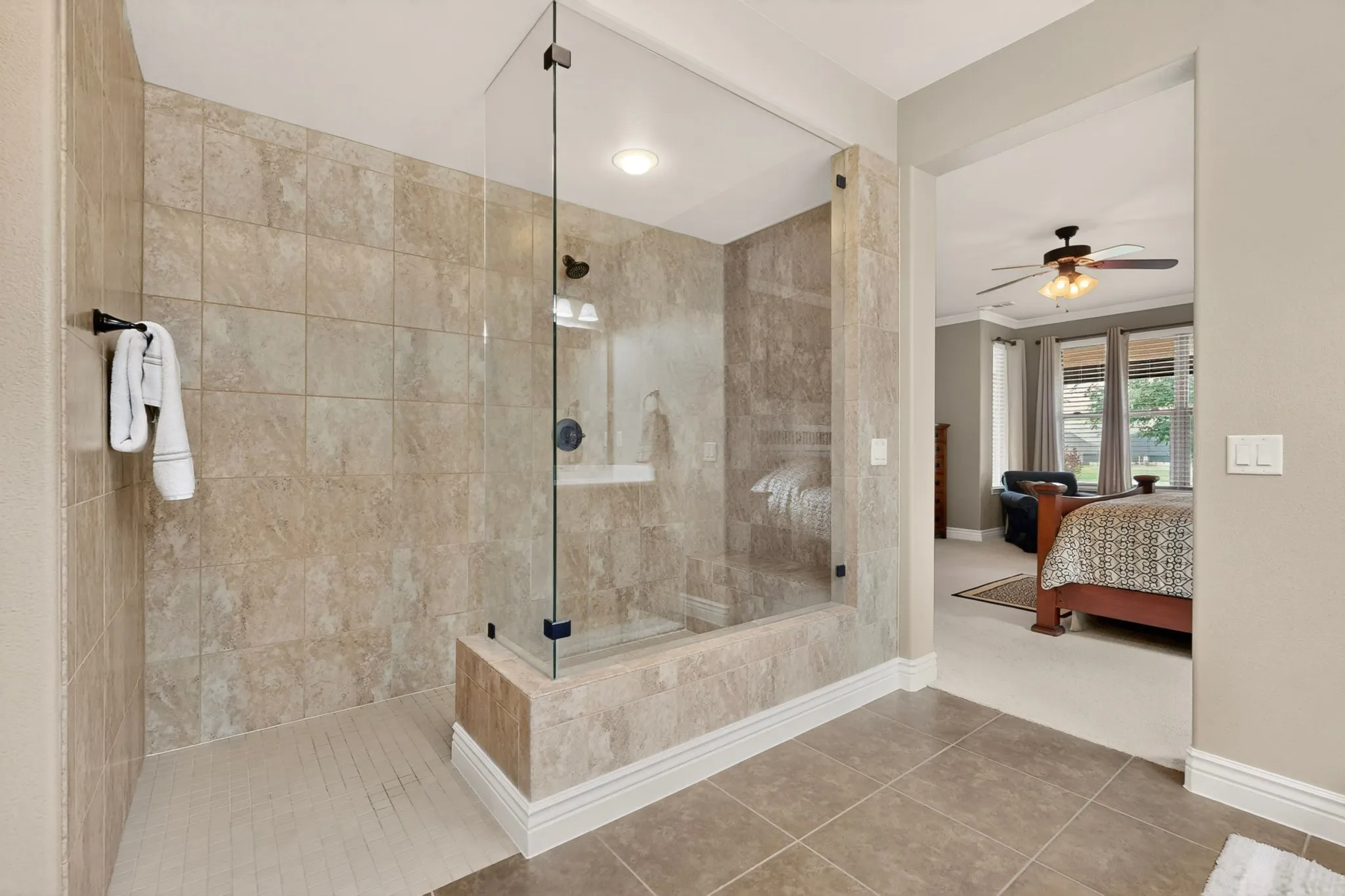 Single Family Residence For Sale in Denton County , 9524 Crestview Drive, Denton, Texas 76207, 3 Bedroom, 3 Bathroom, 3 Garage spaces, 2,377 Sqft, built in 2016, mls#21248931, Real Estate Agent in Denton, Homes For Sale in Denton county, Homes For Sale in Denton, Realtor in Denton Texas, Real Estate Brokerage Independent Realty Texas, Luminita Cordes Realtor