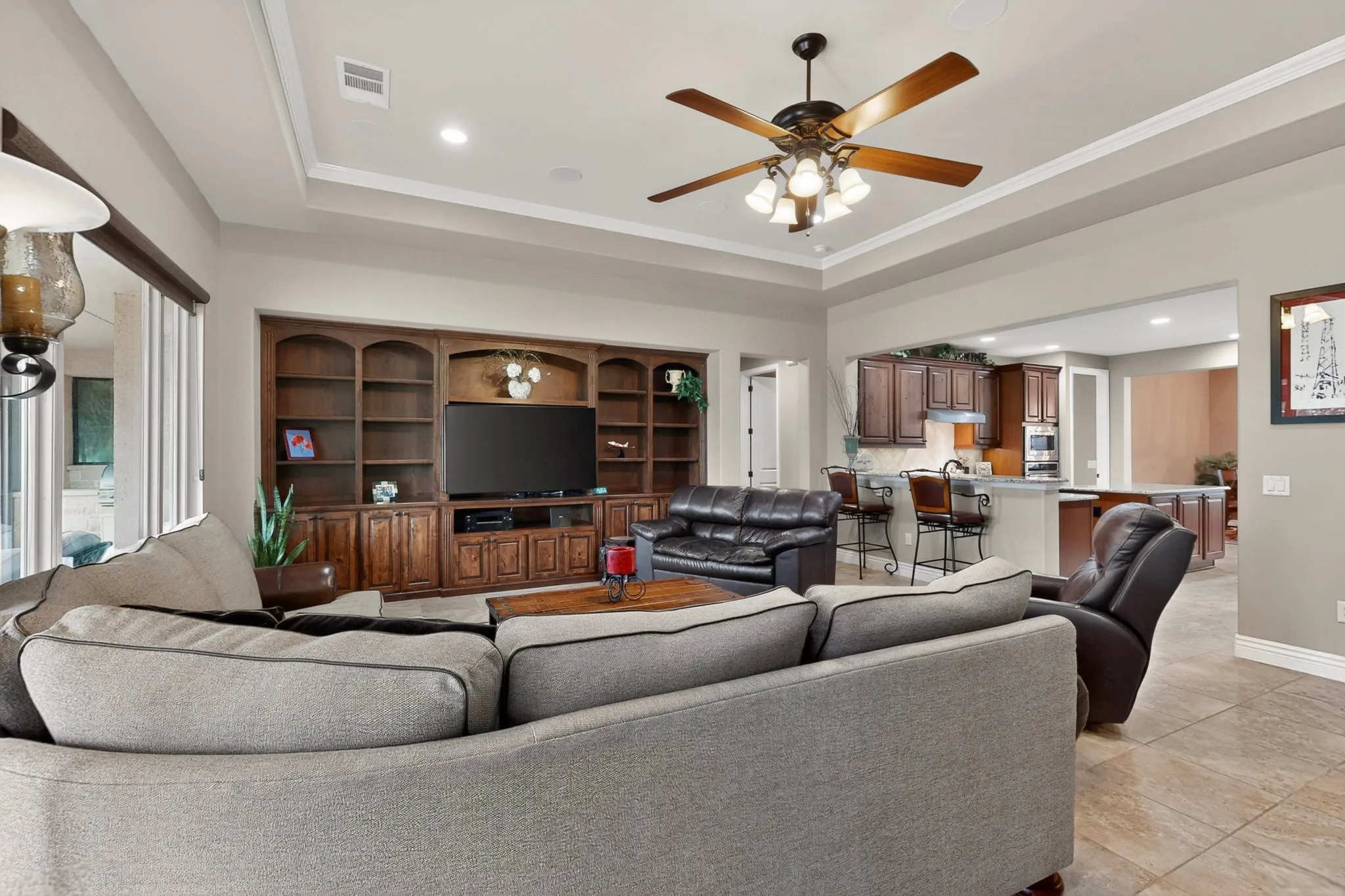 Single Family Residence For Sale in Denton County , 9524 Crestview Drive, Denton, Texas 76207, 3 Bedroom, 3 Bathroom, 3 Garage spaces, 2,377 Sqft, built in 2016, mls#21248931, Real Estate Agent in Denton, Homes For Sale in Denton county, Homes For Sale in Denton, Realtor in Denton Texas, Real Estate Brokerage Independent Realty Texas, Luminita Cordes Realtor