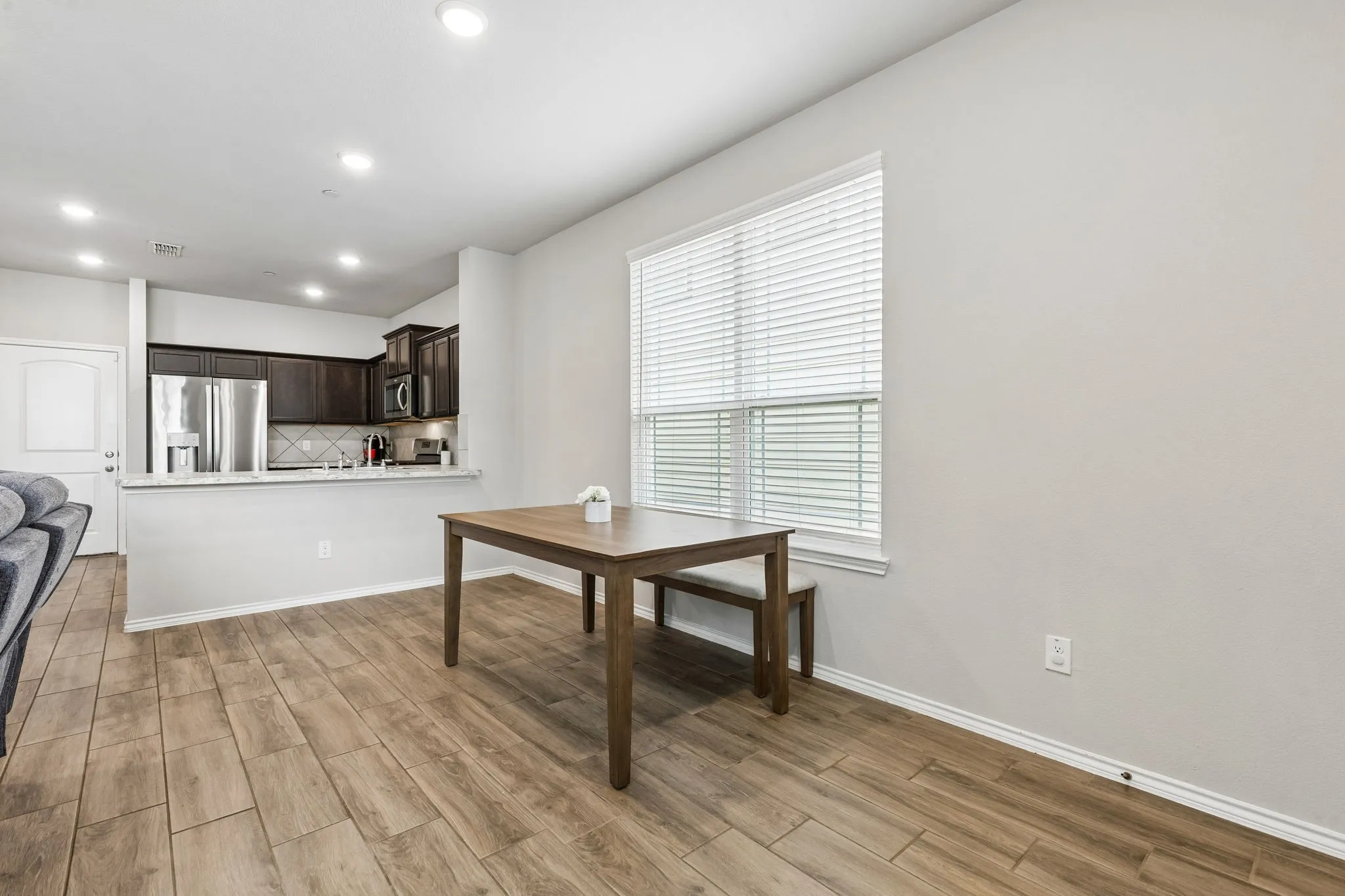 Townhouse For Rent in Kaufman County , 3120 Providence Place, Crandall, Texas 75114, 3 Bedrooms, 3 Bathrooms, 2 Garage spaces, 1,746 Sqft, built in 2022, Preowned, Price $2,200, mls#21249578, Real Estate Agent in Crandall, Homes For Rent in Kaufman county, Homes For Rent in Crandall, Realtor in Crandall Texas, Real Estate Brokerage Independent Realty Texas, Luminita Cordes Realtor