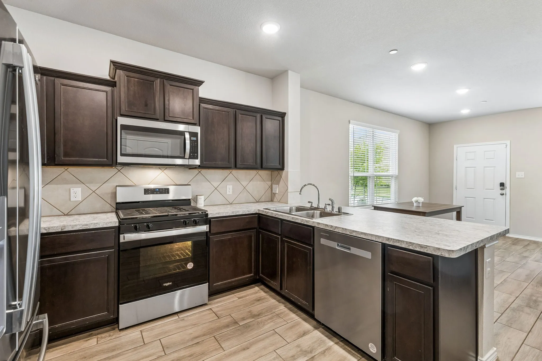 Townhouse For Rent in Kaufman County , 3120 Providence Place, Crandall, Texas 75114, 3 Bedrooms, 3 Bathrooms, 2 Garage spaces, 1,746 Sqft, built in 2022, Preowned, Price $2,200, mls#21249578, Real Estate Agent in Crandall, Homes For Rent in Kaufman county, Homes For Rent in Crandall, Realtor in Crandall Texas, Real Estate Brokerage Independent Realty Texas, Luminita Cordes Realtor