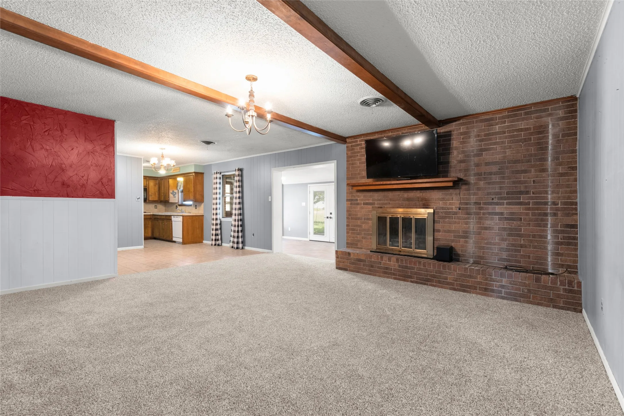 Single Family Residence For Sale in Taylor County , 315 Fm 126, Merkel, Texas 79536, 3 Bedroom, 2 Bathroom, 2 Garage spaces, 1,551 Sqft, built in 1978, Preowned, mls#21249841, Real Estate Agent in Merkel, Homes For Sale in Taylor county, Homes For Sale in Merkel, Realtor in Merkel Texas, Real Estate Brokerage Independent Realty Texas, Luminita Cordes Realtor