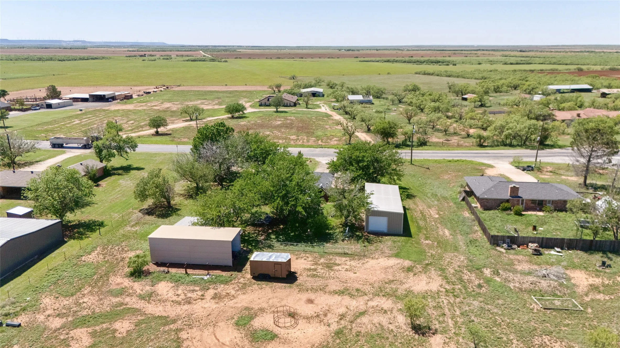 Single Family Residence For Sale in Taylor County , 315 Fm 126, Merkel, Texas 79536, 3 Bedroom, 2 Bathroom, 2 Garage spaces, 1,551 Sqft, built in 1978, Preowned, mls#21249841, Real Estate Agent in Merkel, Homes For Sale in Taylor county, Homes For Sale in Merkel, Realtor in Merkel Texas, Real Estate Brokerage Independent Realty Texas, Luminita Cordes Realtor