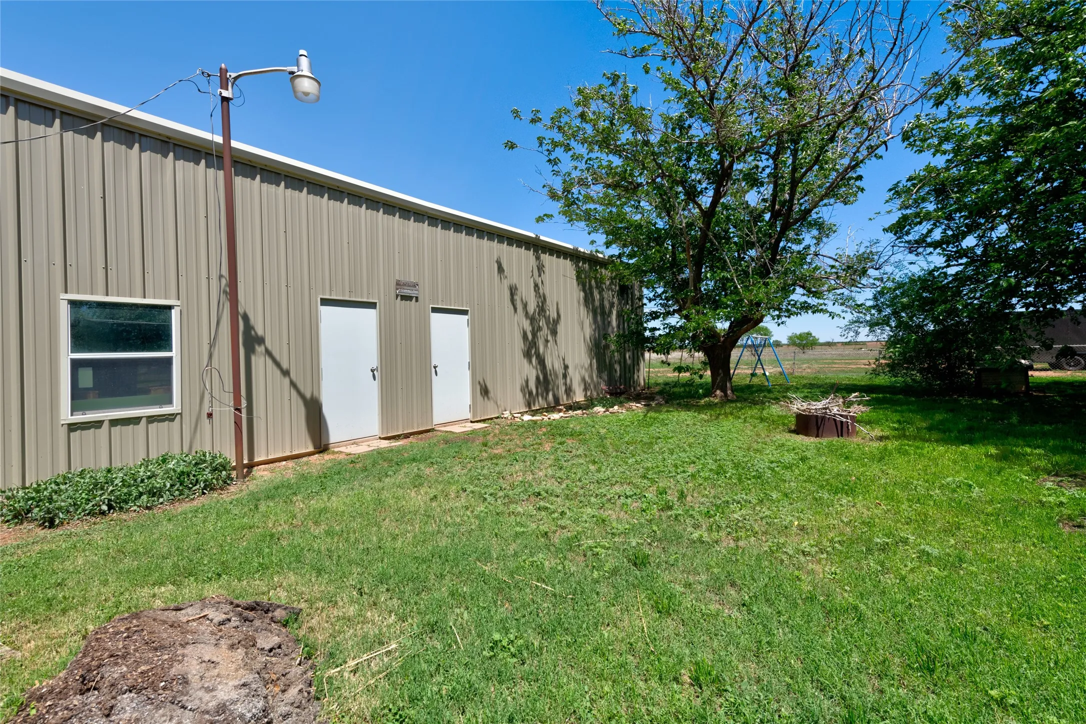Single Family Residence For Sale in Taylor County , 315 Fm 126, Merkel, Texas 79536, 3 Bedroom, 2 Bathroom, 2 Garage spaces, 1,551 Sqft, built in 1978, Preowned, mls#21249841, Real Estate Agent in Merkel, Homes For Sale in Taylor county, Homes For Sale in Merkel, Realtor in Merkel Texas, Real Estate Brokerage Independent Realty Texas, Luminita Cordes Realtor
