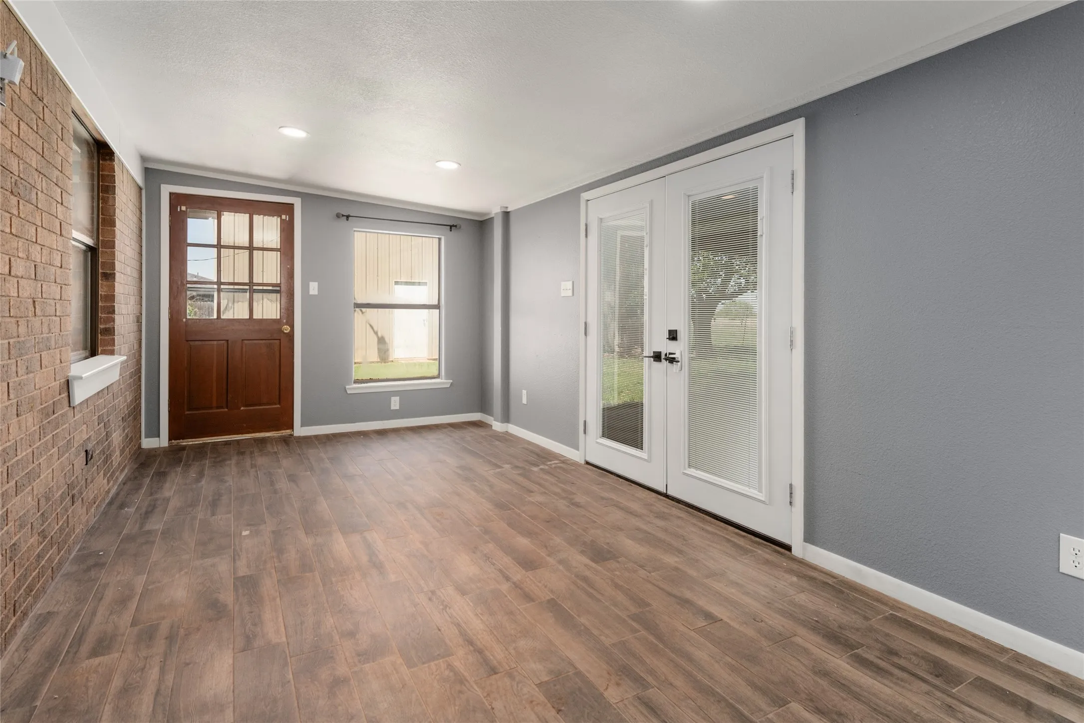 Single Family Residence For Sale in Taylor County , 315 Fm 126, Merkel, Texas 79536, 3 Bedroom, 2 Bathroom, 2 Garage spaces, 1,551 Sqft, built in 1978, Preowned, mls#21249841, Real Estate Agent in Merkel, Homes For Sale in Taylor county, Homes For Sale in Merkel, Realtor in Merkel Texas, Real Estate Brokerage Independent Realty Texas, Luminita Cordes Realtor