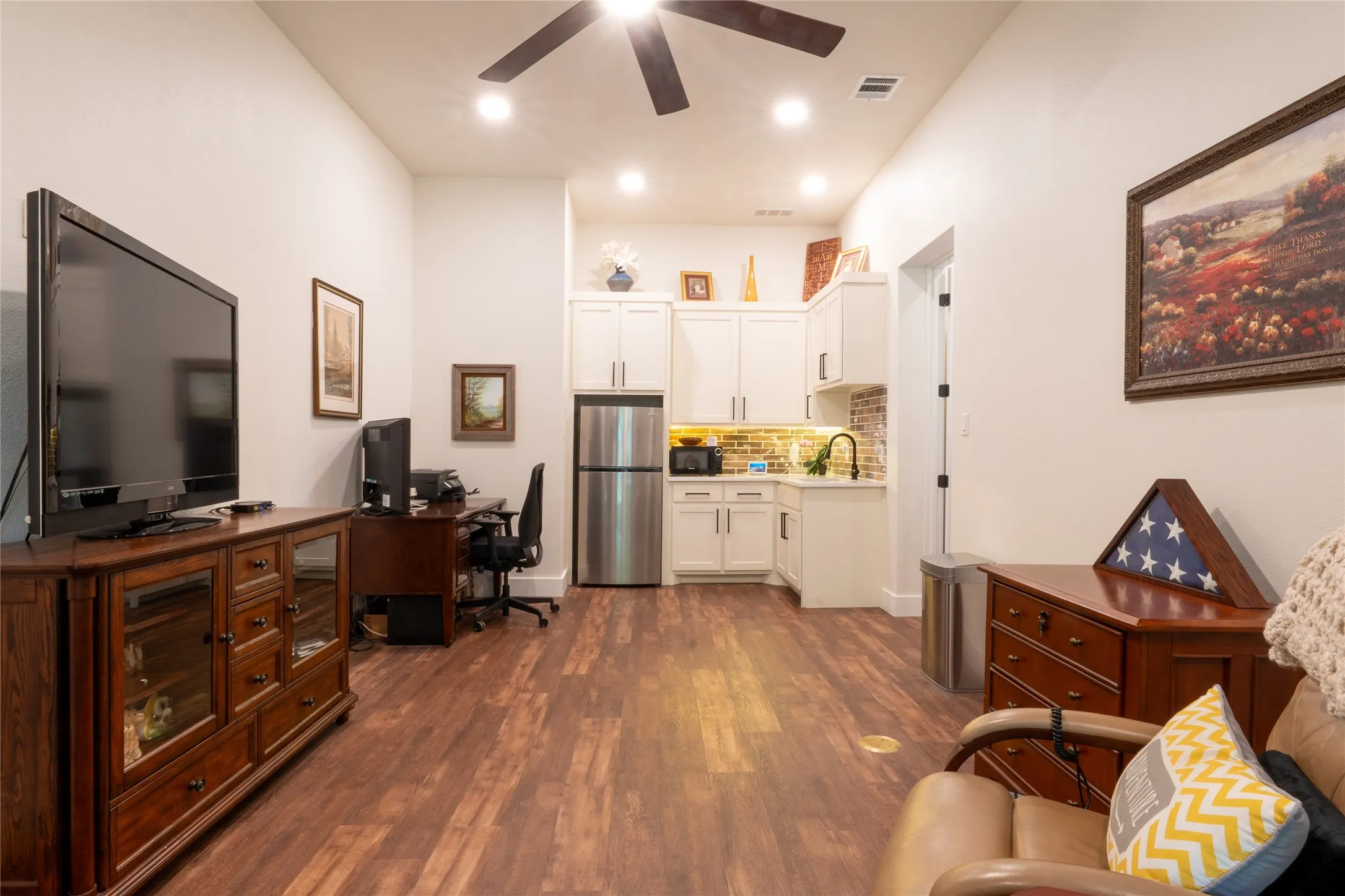 Open-concept Mother-In-Law Suite living space with kichen area