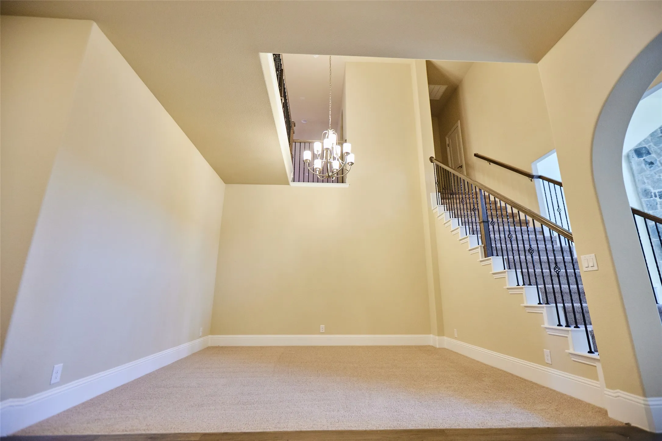 Single Family Residence For Rent in Collin County , 1460 Waterton Drive, Prosper, Texas 75078, 5 Bedrooms, 5 Bathrooms, 4 Garage spaces, 4,253 Sqft, built in 2022, Preowned, Price $4,500, mls#21250982, Real Estate Agent in Prosper, Homes For Rent in Collin county, Homes For Rent in Prosper, Realtor in Prosper Texas, Real Estate Brokerage Independent Realty Texas, Luminita Cordes Realtor