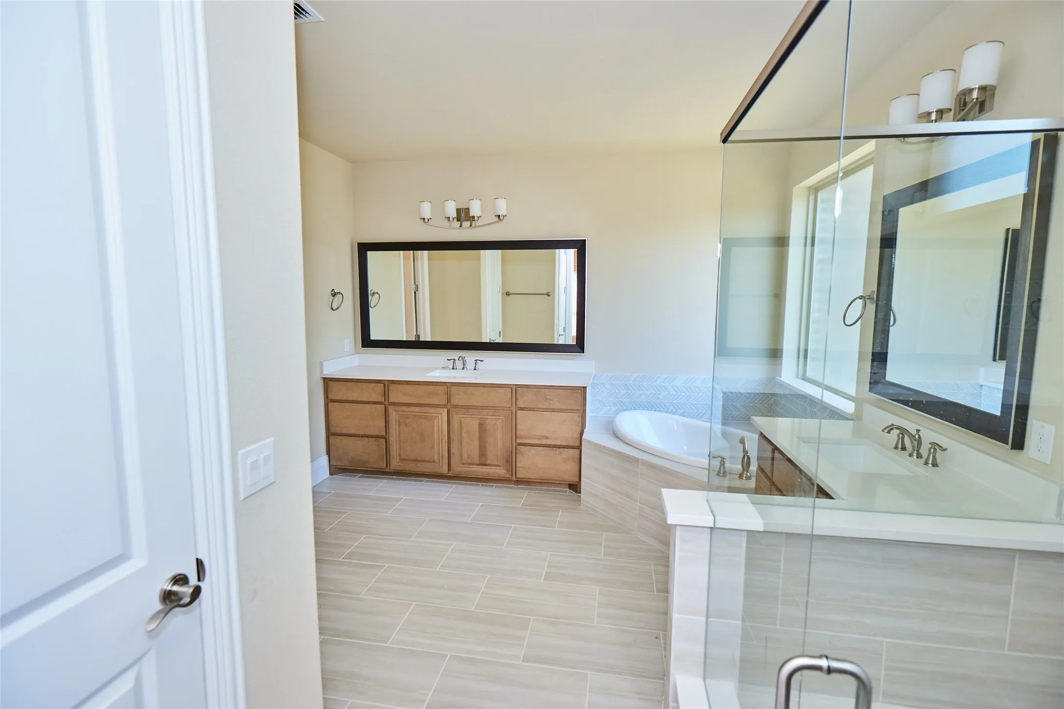 Single Family Residence For Rent in Collin County , 1460 Waterton Drive, Prosper, Texas 75078, 5 Bedrooms, 5 Bathrooms, 4 Garage spaces, 4,253 Sqft, built in 2022, Preowned, Price $4,500, mls#21250982, Real Estate Agent in Prosper, Homes For Rent in Collin county, Homes For Rent in Prosper, Realtor in Prosper Texas, Real Estate Brokerage Independent Realty Texas, Luminita Cordes Realtor