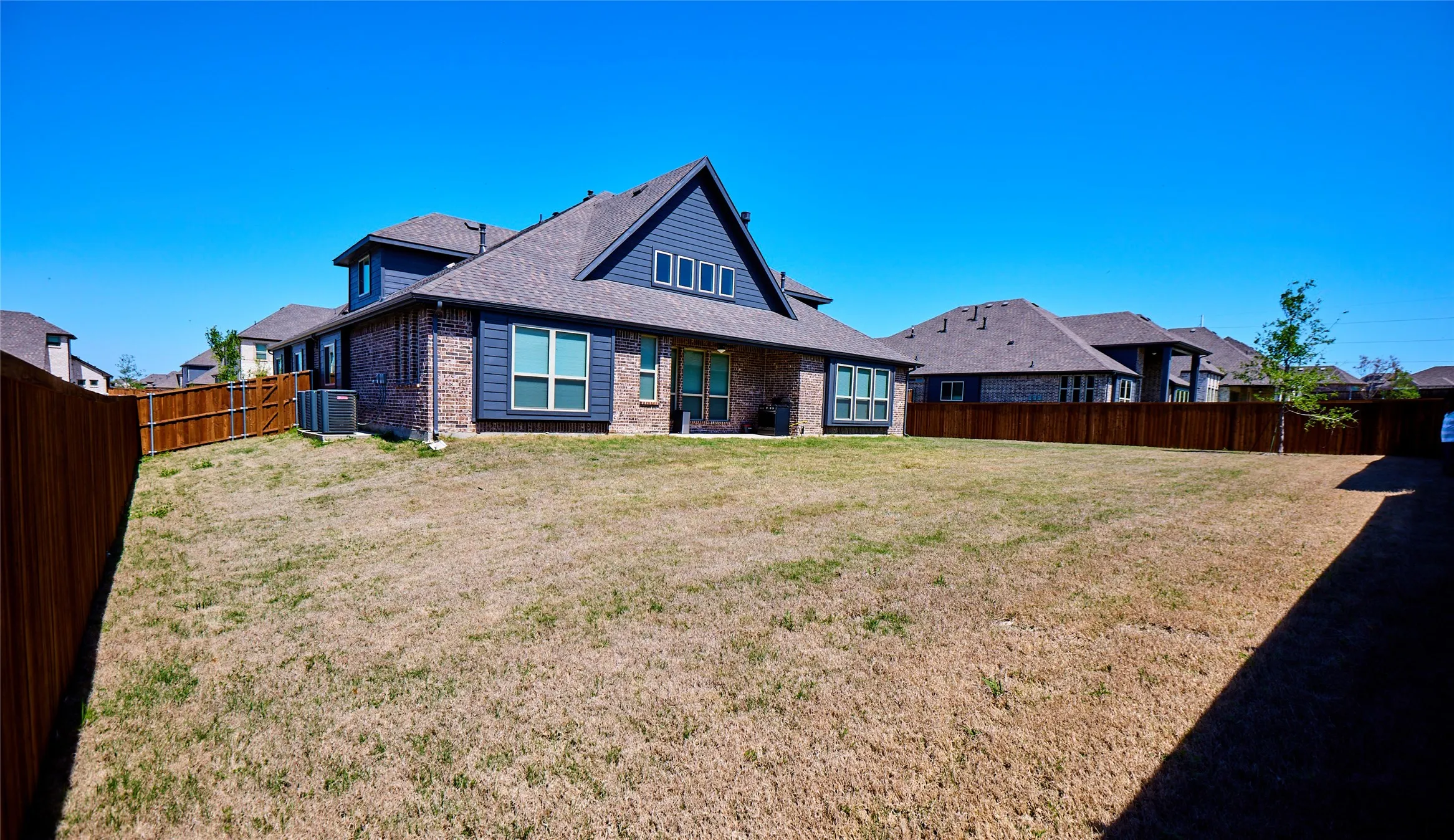 Single Family Residence For Rent in Collin County , 1460 Waterton Drive, Prosper, Texas 75078, 5 Bedrooms, 5 Bathrooms, 4 Garage spaces, 4,253 Sqft, built in 2022, Preowned, Price $4,500, mls#21250982, Real Estate Agent in Prosper, Homes For Rent in Collin county, Homes For Rent in Prosper, Realtor in Prosper Texas, Real Estate Brokerage Independent Realty Texas, Luminita Cordes Realtor