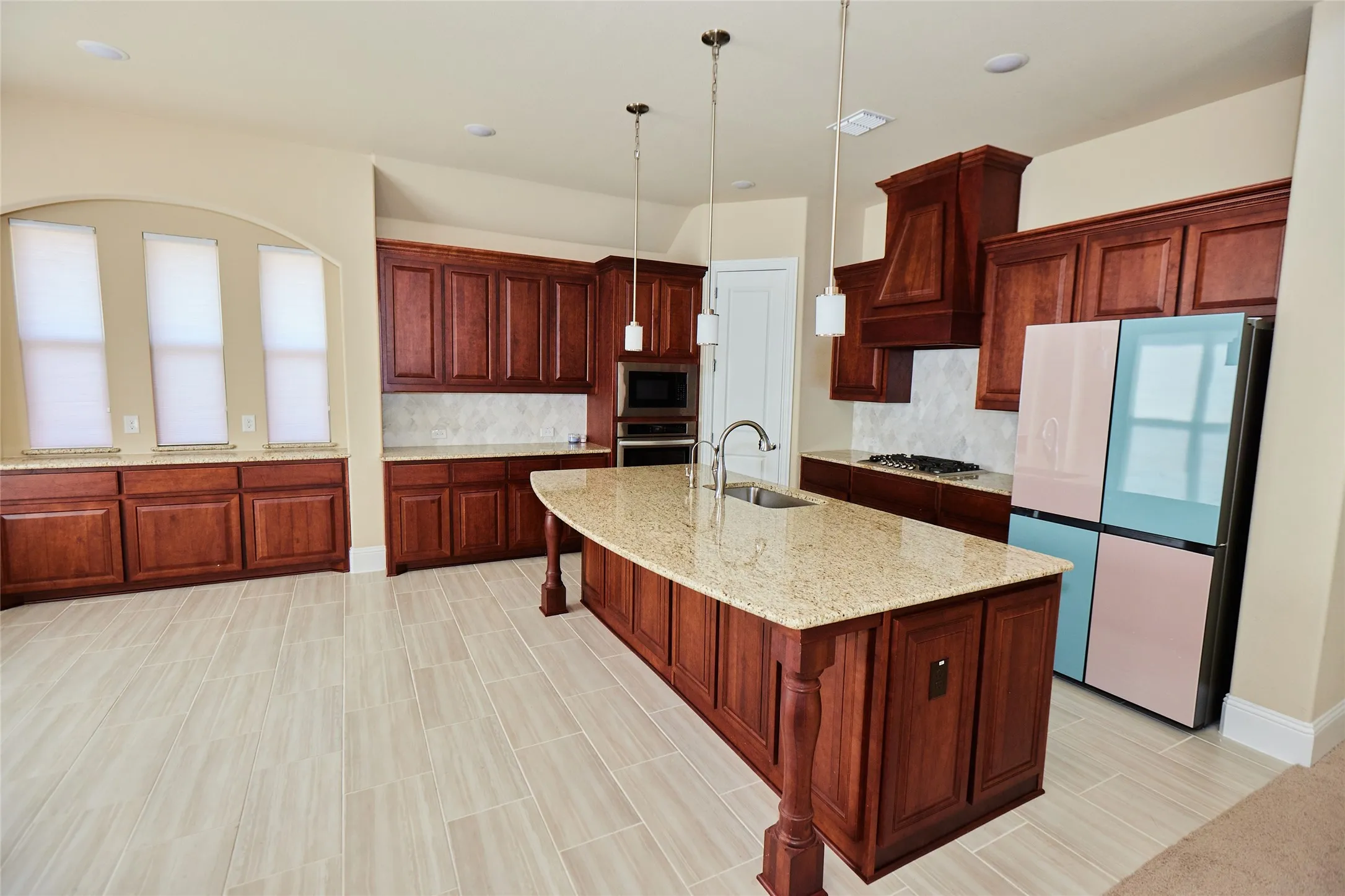 Single Family Residence For Rent in Collin County , 1460 Waterton Drive, Prosper, Texas 75078, 5 Bedrooms, 5 Bathrooms, 4 Garage spaces, 4,253 Sqft, built in 2022, Preowned, Price $4,500, mls#21250982, Real Estate Agent in Prosper, Homes For Rent in Collin county, Homes For Rent in Prosper, Realtor in Prosper Texas, Real Estate Brokerage Independent Realty Texas, Luminita Cordes Realtor