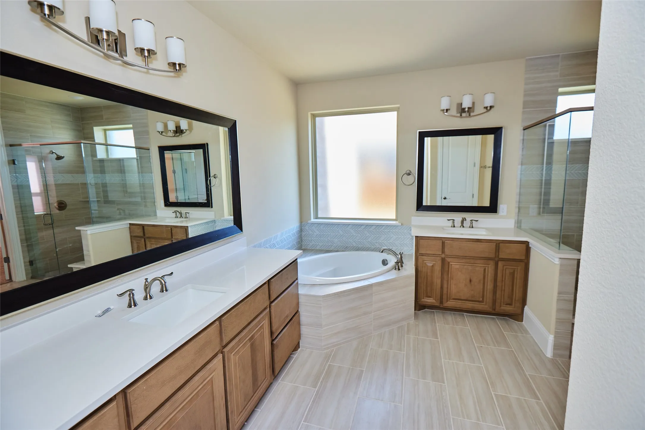 Single Family Residence For Rent in Collin County , 1460 Waterton Drive, Prosper, Texas 75078, 5 Bedrooms, 5 Bathrooms, 4 Garage spaces, 4,253 Sqft, built in 2022, Preowned, Price $4,500, mls#21250982, Real Estate Agent in Prosper, Homes For Rent in Collin county, Homes For Rent in Prosper, Realtor in Prosper Texas, Real Estate Brokerage Independent Realty Texas, Luminita Cordes Realtor
