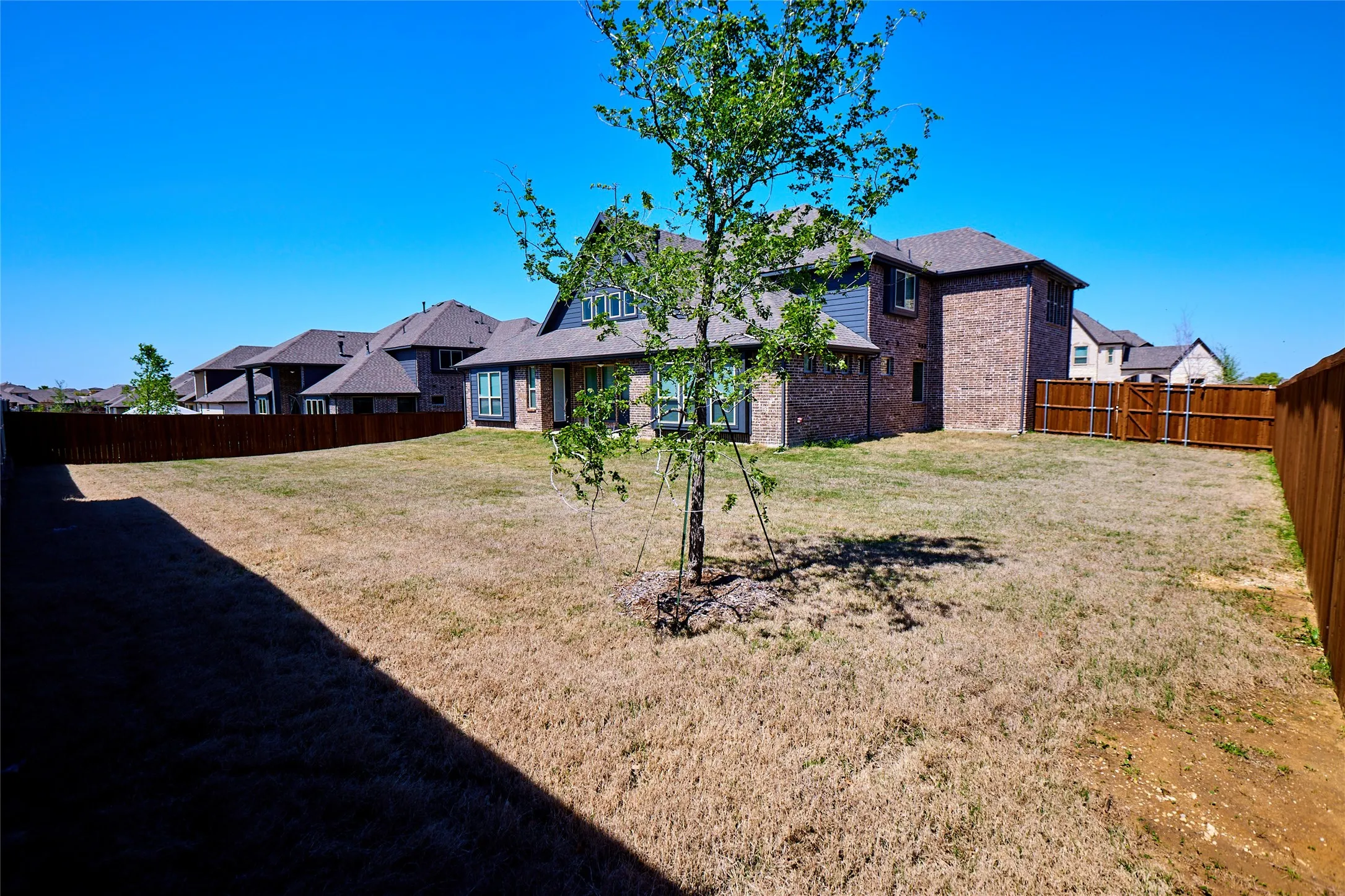 Single Family Residence For Rent in Collin County , 1460 Waterton Drive, Prosper, Texas 75078, 5 Bedrooms, 5 Bathrooms, 4 Garage spaces, 4,253 Sqft, built in 2022, Preowned, Price $4,500, mls#21250982, Real Estate Agent in Prosper, Homes For Rent in Collin county, Homes For Rent in Prosper, Realtor in Prosper Texas, Real Estate Brokerage Independent Realty Texas, Luminita Cordes Realtor