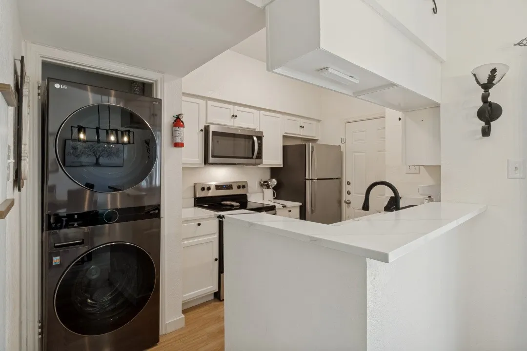 Condominium For Sale in Dallas County , 11655 Audelia Road 405, Dallas, Texas 75243, 2 Bedroom, 2 Bathroom, Garage spaces, 983 Sqft, built in 1982, mls#21244929, Real Estate Agent in Dallas, Homes For Sale in Dallas county, Homes For Sale in Dallas, Realtor in Dallas Texas, Real Estate Brokerage Independent Realty Texas, Luminita Cordes Realtor