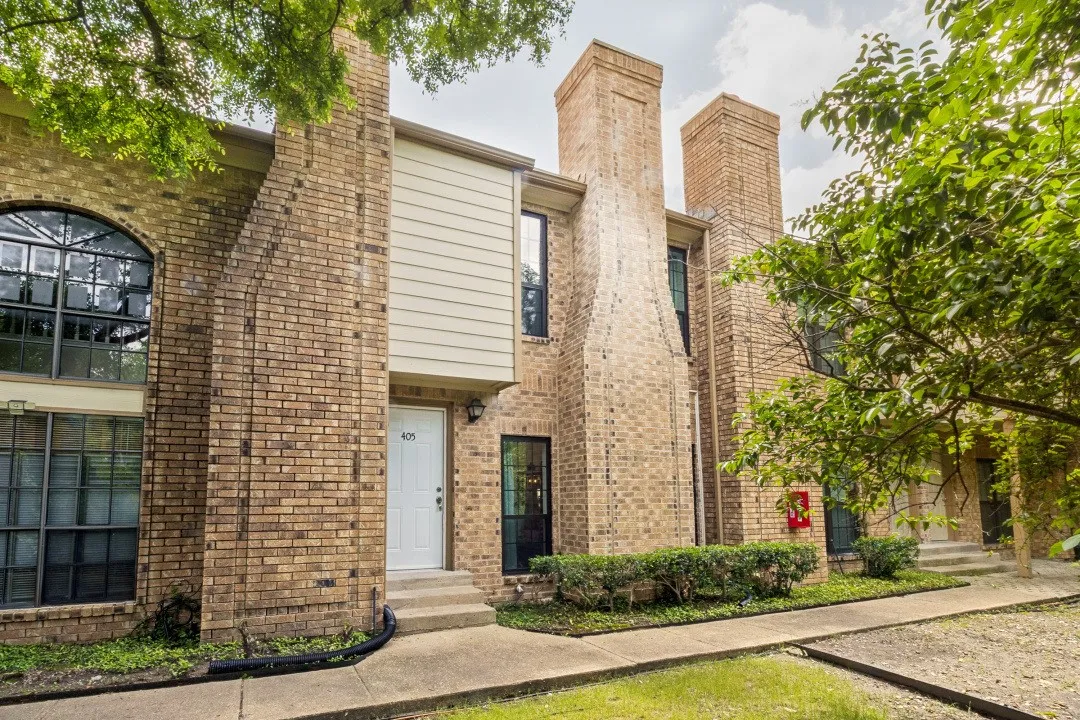 Condominium For Sale in Dallas County , 11655 Audelia Road 405, Dallas, Texas 75243, 2 Bedroom, 2 Bathroom, Garage spaces, 983 Sqft, built in 1982, mls#21244929, Real Estate Agent in Dallas, Homes For Sale in Dallas county, Homes For Sale in Dallas, Realtor in Dallas Texas, Real Estate Brokerage Independent Realty Texas, Luminita Cordes Realtor