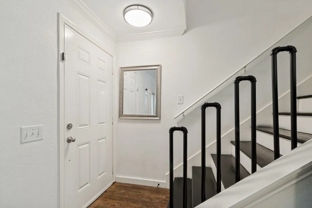 Condominium For Sale in Dallas County , 11655 Audelia Road 405, Dallas, Texas 75243, 2 Bedroom, 2 Bathroom, Garage spaces, 983 Sqft, built in 1982, mls#21244929, Real Estate Agent in Dallas, Homes For Sale in Dallas county, Homes For Sale in Dallas, Realtor in Dallas Texas, Real Estate Brokerage Independent Realty Texas, Luminita Cordes Realtor