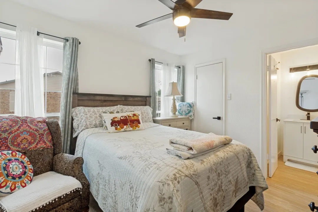 Condominium For Sale in Dallas County , 11655 Audelia Road 405, Dallas, Texas 75243, 2 Bedroom, 2 Bathroom, Garage spaces, 983 Sqft, built in 1982, mls#21244929, Real Estate Agent in Dallas, Homes For Sale in Dallas county, Homes For Sale in Dallas, Realtor in Dallas Texas, Real Estate Brokerage Independent Realty Texas, Luminita Cordes Realtor