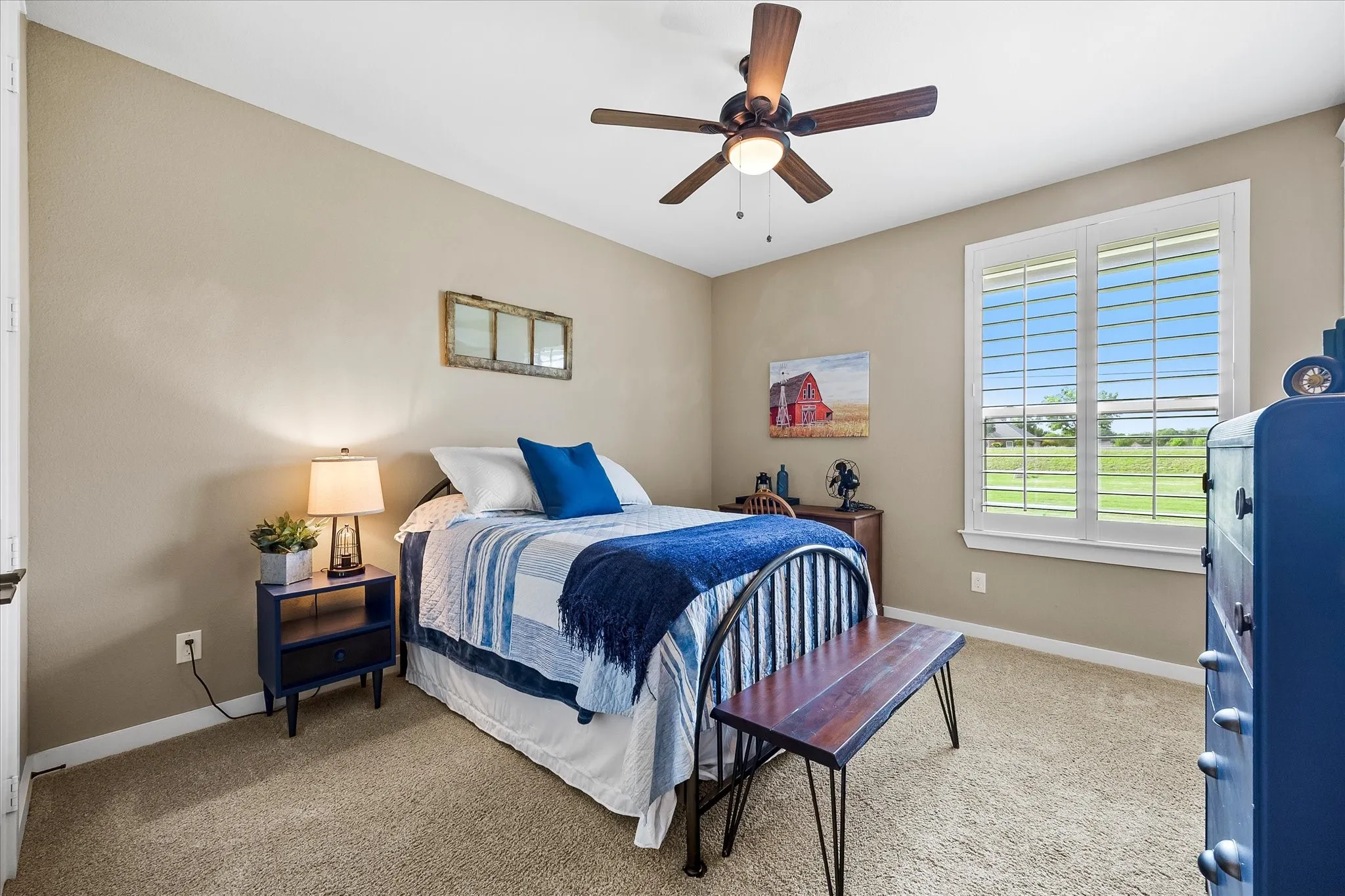 Single Family Residence For Sale in Collin County , 331 Mcclendon Road, Lavon, Texas 75166, 3 Bedrooms, 3 Bathrooms, 2 Garage spaces, 3,530 Sqft, built in 2018, Preowned, Price $739,900, mls#21251014, Real Estate Agent in Lavon, Homes For Sale in Collin county, Homes For Sale in Lavon, Realtor in Lavon Texas, Real Estate Brokerage Independent Realty Texas, Luminita Cordes Realtor