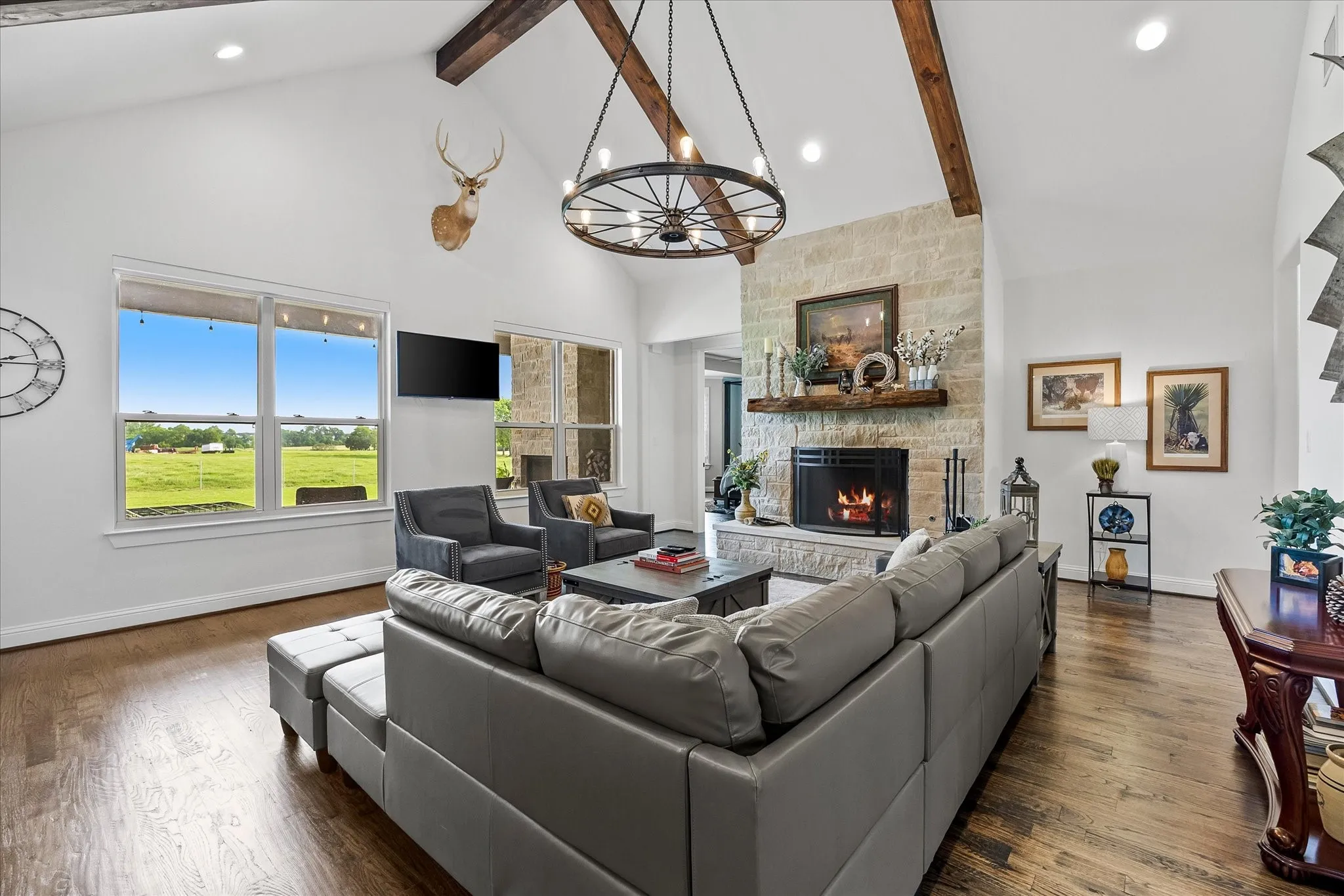 Single Family Residence For Sale in Collin County , 331 Mcclendon Road, Lavon, Texas 75166, 3 Bedrooms, 3 Bathrooms, 2 Garage spaces, 3,530 Sqft, built in 2018, Preowned, Price $739,900, mls#21251014, Real Estate Agent in Lavon, Homes For Sale in Collin county, Homes For Sale in Lavon, Realtor in Lavon Texas, Real Estate Brokerage Independent Realty Texas, Luminita Cordes Realtor