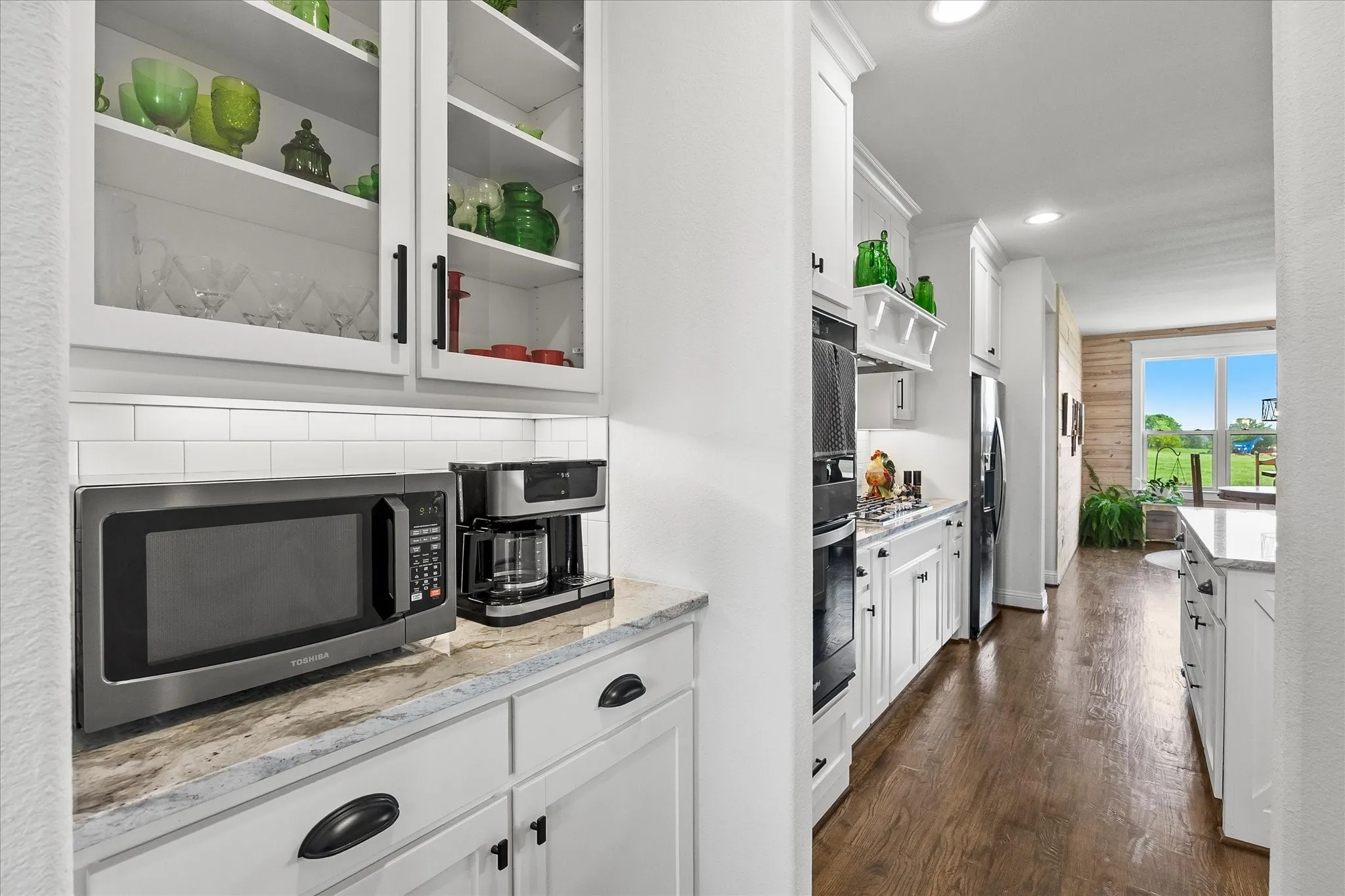 Single Family Residence For Sale in Collin County , 331 Mcclendon Road, Lavon, Texas 75166, 3 Bedrooms, 3 Bathrooms, 2 Garage spaces, 3,530 Sqft, built in 2018, Preowned, Price $739,900, mls#21251014, Real Estate Agent in Lavon, Homes For Sale in Collin county, Homes For Sale in Lavon, Realtor in Lavon Texas, Real Estate Brokerage Independent Realty Texas, Luminita Cordes Realtor