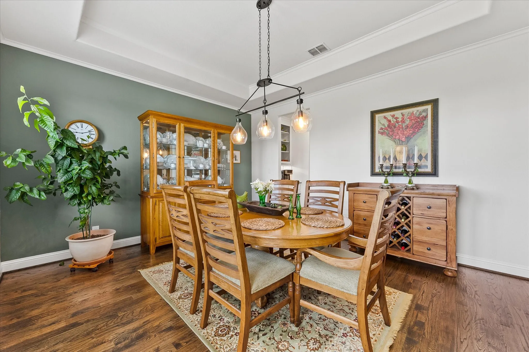 Single Family Residence For Sale in Collin County , 331 Mcclendon Road, Lavon, Texas 75166, 3 Bedrooms, 3 Bathrooms, 2 Garage spaces, 3,530 Sqft, built in 2018, Preowned, Price $739,900, mls#21251014, Real Estate Agent in Lavon, Homes For Sale in Collin county, Homes For Sale in Lavon, Realtor in Lavon Texas, Real Estate Brokerage Independent Realty Texas, Luminita Cordes Realtor