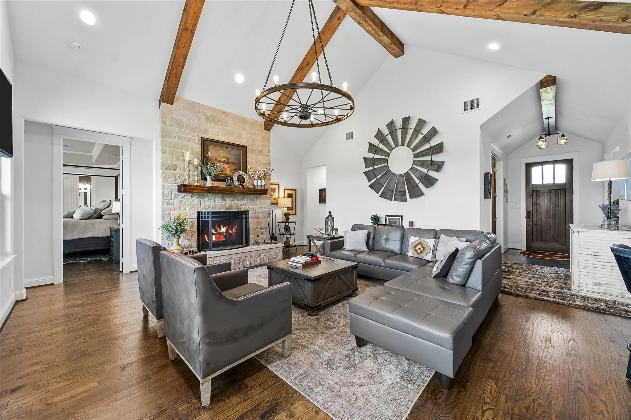 Single Family Residence For Sale in Collin County , 331 Mcclendon Road, Lavon, Texas 75166, 3 Bedrooms, 3 Bathrooms, 2 Garage spaces, 3,530 Sqft, built in 2018, Preowned, Price $739,900, mls#21251014, Real Estate Agent in Lavon, Homes For Sale in Collin county, Homes For Sale in Lavon, Realtor in Lavon Texas, Real Estate Brokerage Independent Realty Texas, Luminita Cordes Realtor
