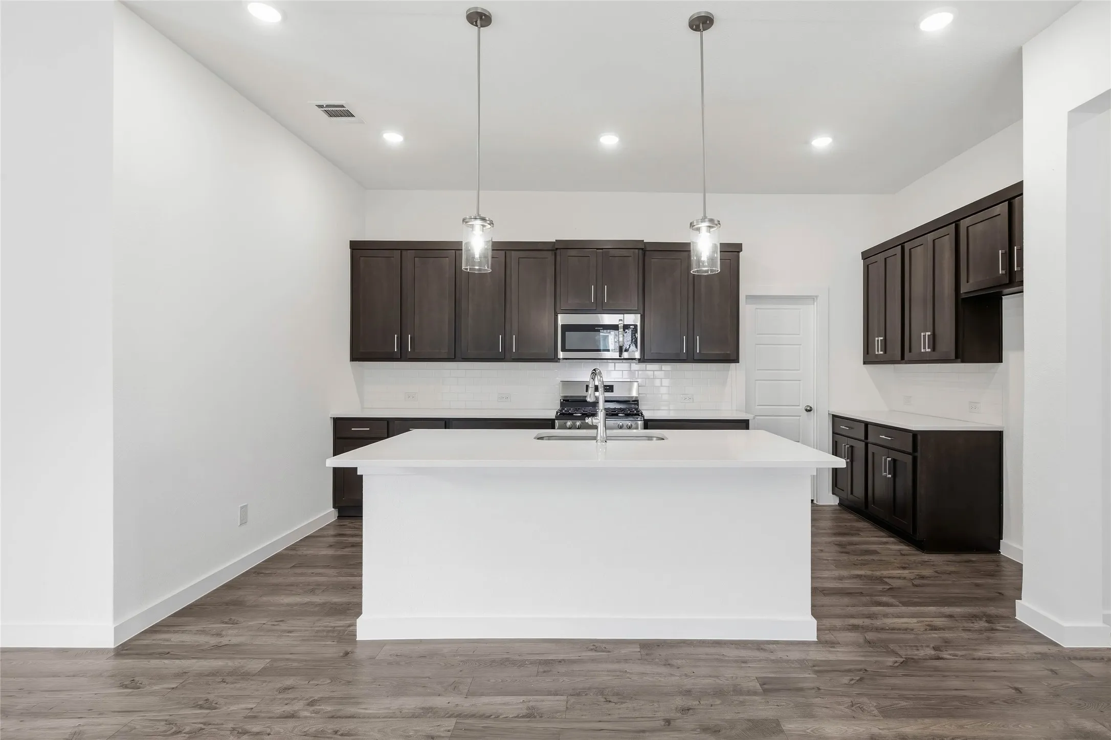 Single Family Residence For Sale in Tarrant County , 4653 Commack Drive, Fort Worth, Texas 76135, 4 Bedroom, 3 Bathroom, 2 Garage spaces, 1,957 Sqft, built in 2026, New Construction - Incomplete, mls#21251016, Real Estate Agent in Fort Worth, Homes For Sale in Tarrant county, Homes For Sale in Fort Worth, Realtor in Fort Worth Texas, Real Estate Brokerage Independent Realty Texas, Luminita Cordes Realtor