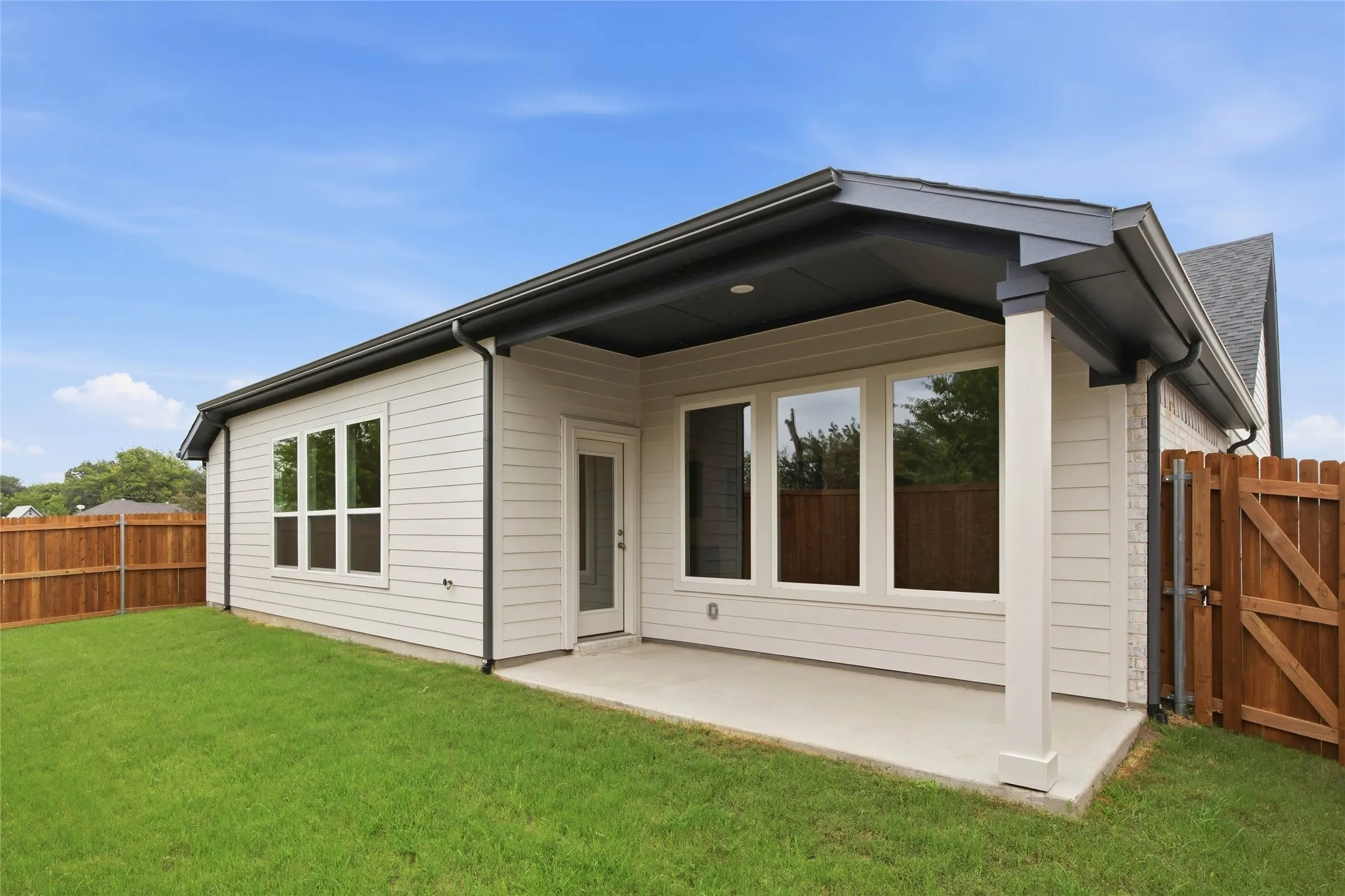 Single Family Residence For Sale in Tarrant County , 4653 Commack Drive, Fort Worth, Texas 76135, 4 Bedroom, 3 Bathroom, 2 Garage spaces, 1,957 Sqft, built in 2026, New Construction - Incomplete, mls#21251016, Real Estate Agent in Fort Worth, Homes For Sale in Tarrant county, Homes For Sale in Fort Worth, Realtor in Fort Worth Texas, Real Estate Brokerage Independent Realty Texas, Luminita Cordes Realtor