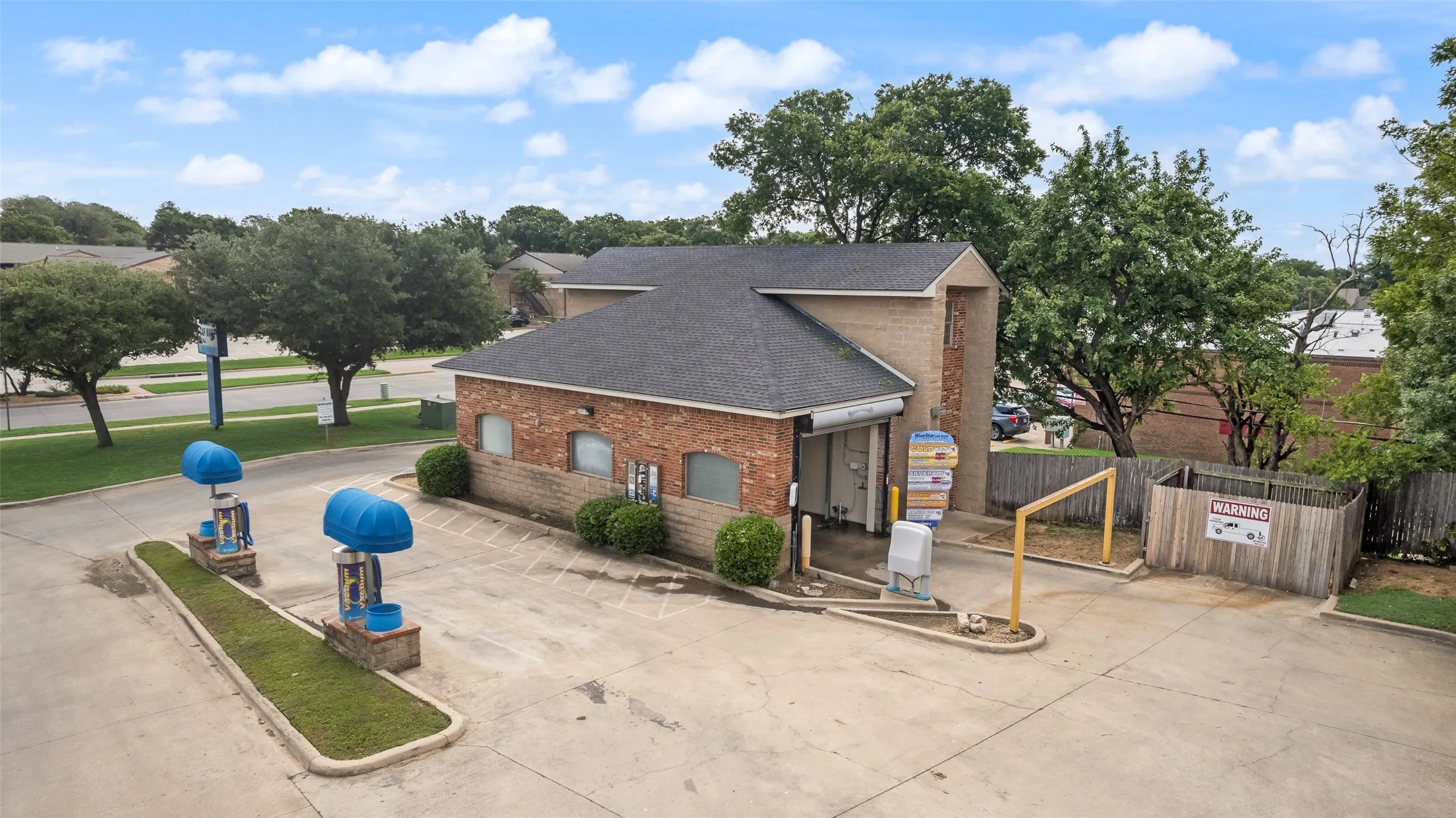 Business For Sale in Denton County , 1704 Teasley Lane, Denton, Texas 76205, 0, 0, Garage spaces, 0 Sqft, built in 2004, Preowned, mls#21246792, Real Estate Agent in Denton, Homes For Sale in Denton county, Homes For Sale in Denton, Realtor in Denton Texas, Real Estate Brokerage Independent Realty Texas, Luminita Cordes Realtor