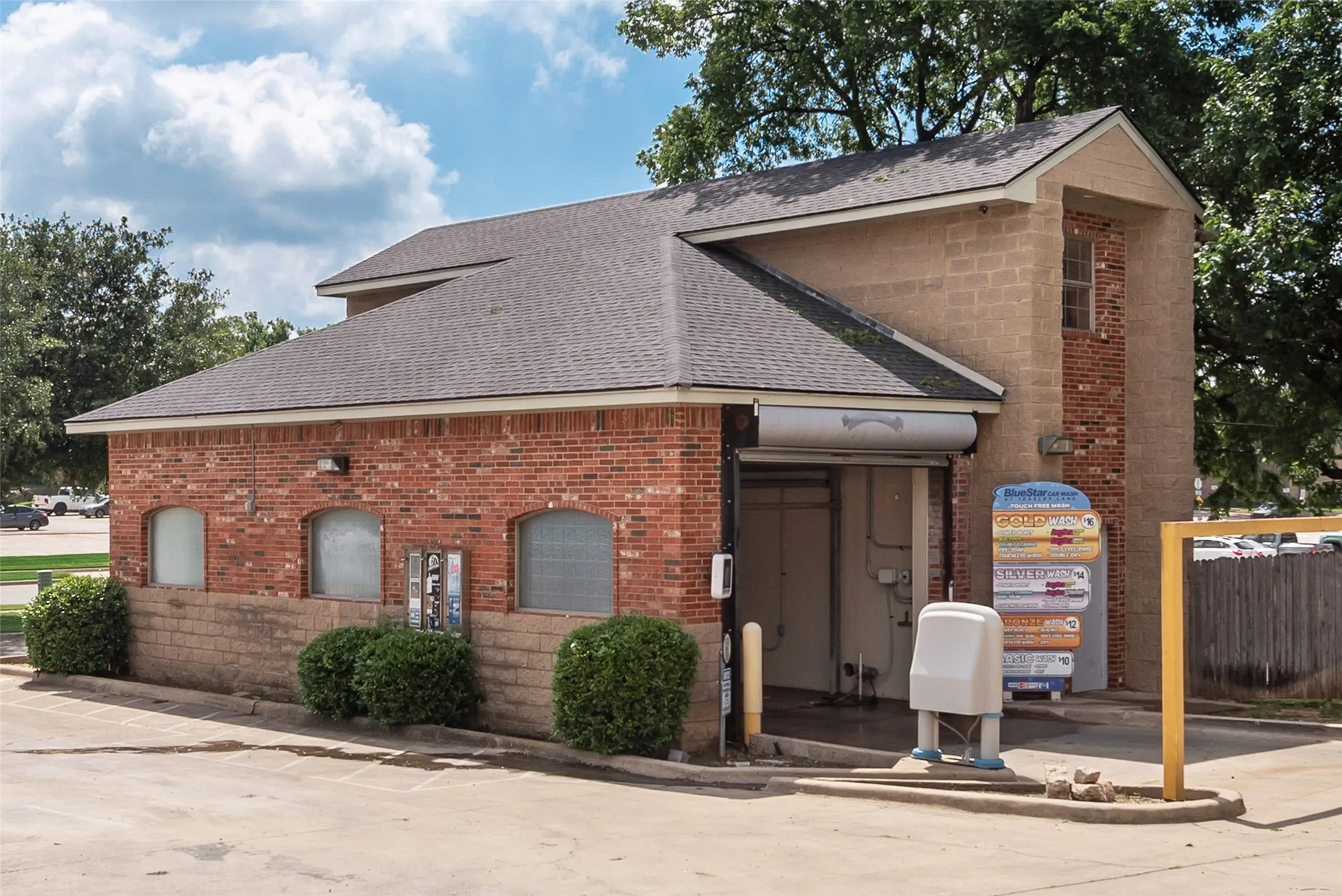 Business For Sale in Denton County , 1704 Teasley Lane, Denton, Texas 76205, 0, 0, Garage spaces, 0 Sqft, built in 2004, Preowned, mls#21246792, Real Estate Agent in Denton, Homes For Sale in Denton county, Homes For Sale in Denton, Realtor in Denton Texas, Real Estate Brokerage Independent Realty Texas, Luminita Cordes Realtor