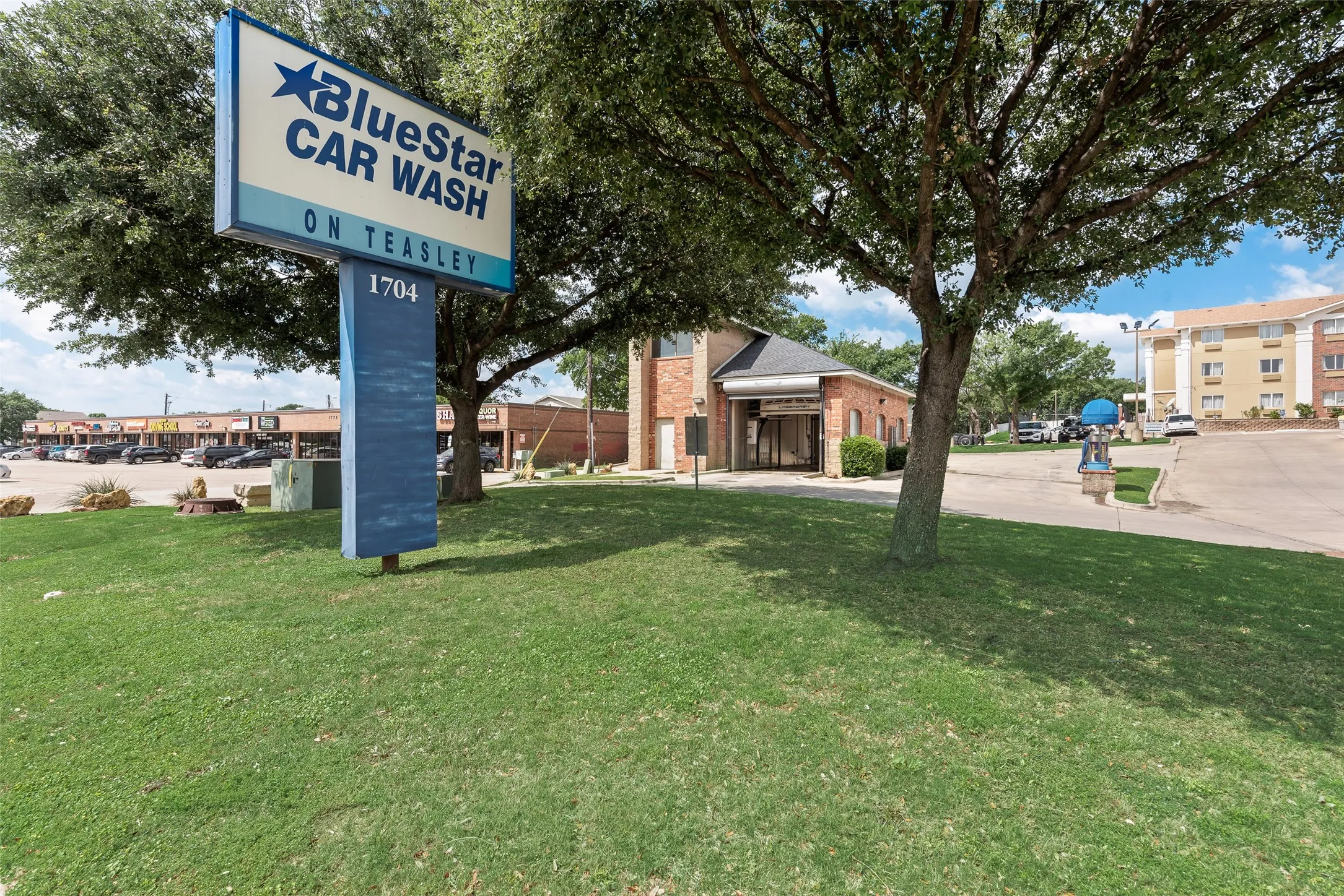 Business For Sale in Denton County , 1704 Teasley Lane, Denton, Texas 76205, 0, 0, Garage spaces, 0 Sqft, built in 2004, Preowned, mls#21246792, Real Estate Agent in Denton, Homes For Sale in Denton county, Homes For Sale in Denton, Realtor in Denton Texas, Real Estate Brokerage Independent Realty Texas, Luminita Cordes Realtor