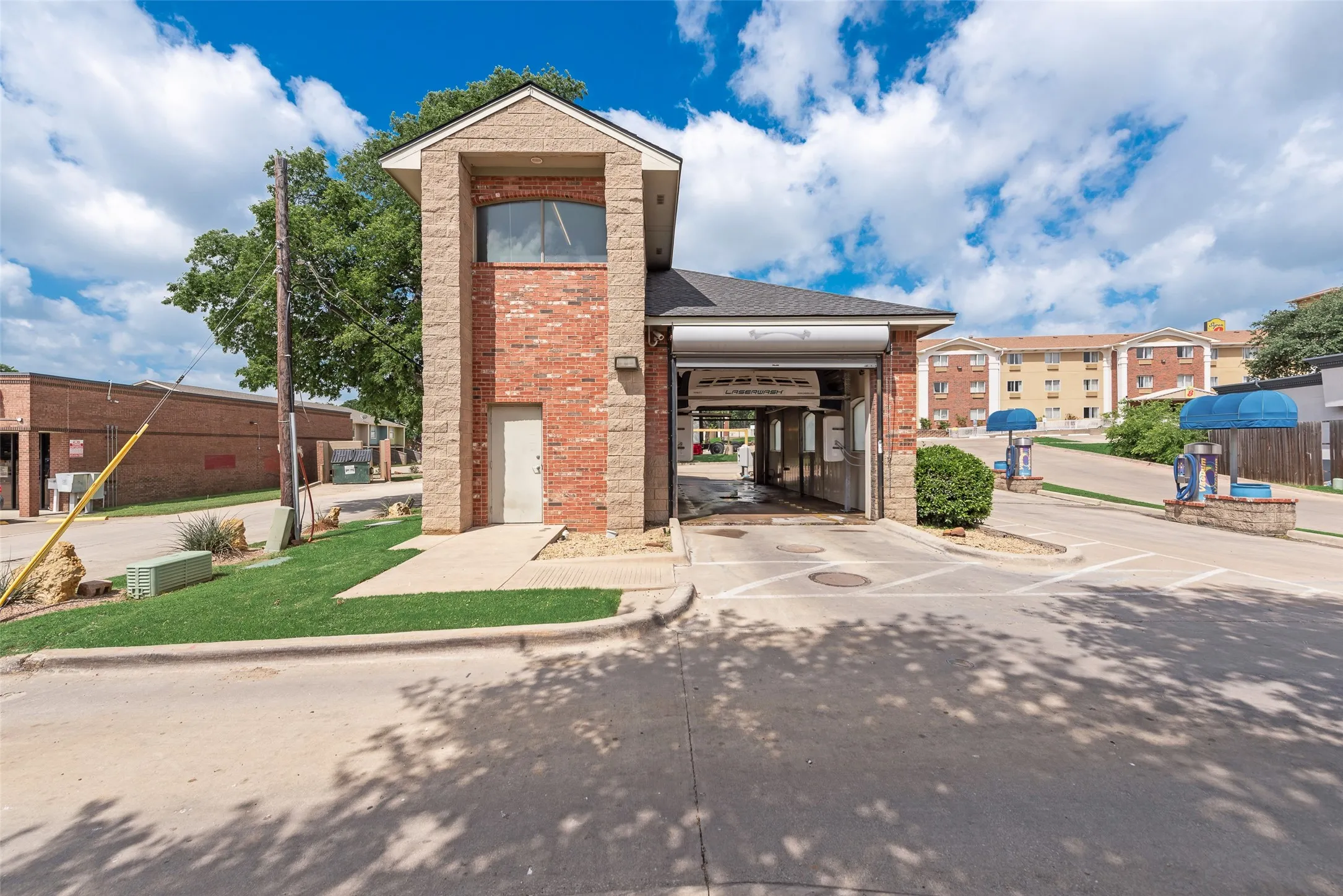 Business For Sale in Denton County , 1704 Teasley Lane, Denton, Texas 76205, 0, 0, Garage spaces, 0 Sqft, built in 2004, Preowned, mls#21246792, Real Estate Agent in Denton, Homes For Sale in Denton county, Homes For Sale in Denton, Realtor in Denton Texas, Real Estate Brokerage Independent Realty Texas, Luminita Cordes Realtor