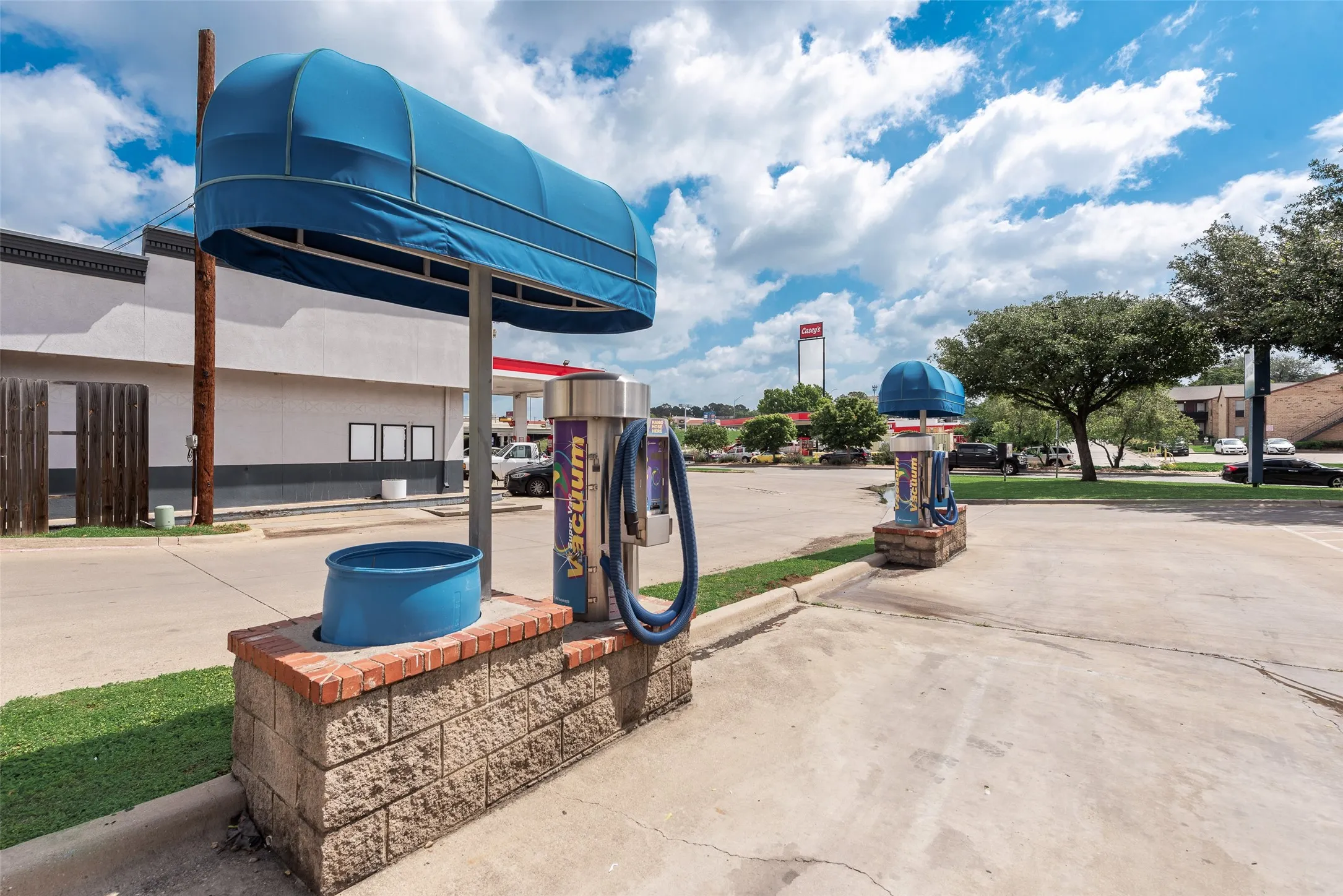 Business For Sale in Denton County , 1704 Teasley Lane, Denton, Texas 76205, 0, 0, Garage spaces, 0 Sqft, built in 2004, Preowned, mls#21246792, Real Estate Agent in Denton, Homes For Sale in Denton county, Homes For Sale in Denton, Realtor in Denton Texas, Real Estate Brokerage Independent Realty Texas, Luminita Cordes Realtor