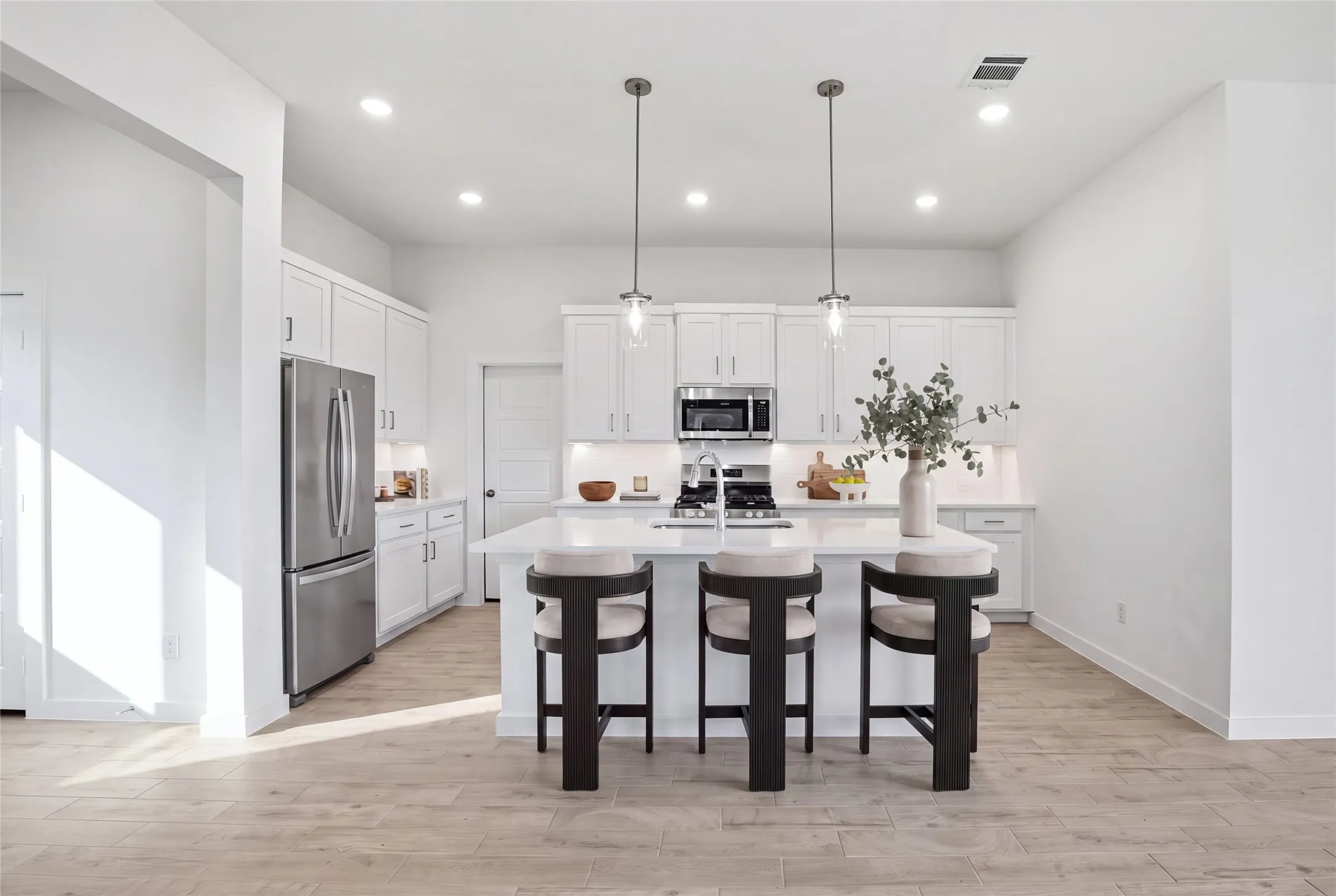 Single Family Residence For Sale in Tarrant County , 4624 Commack Drive, Fort Worth, Texas 76135, 3 Bedroom, 2 Bathroom, 2 Garage spaces, 1,957 Sqft, built in 2026, New Construction - Incomplete, mls#21251020, Real Estate Agent in Fort Worth, Homes For Sale in Tarrant county, Homes For Sale in Fort Worth, Realtor in Fort Worth Texas, Real Estate Brokerage Independent Realty Texas, Luminita Cordes Realtor