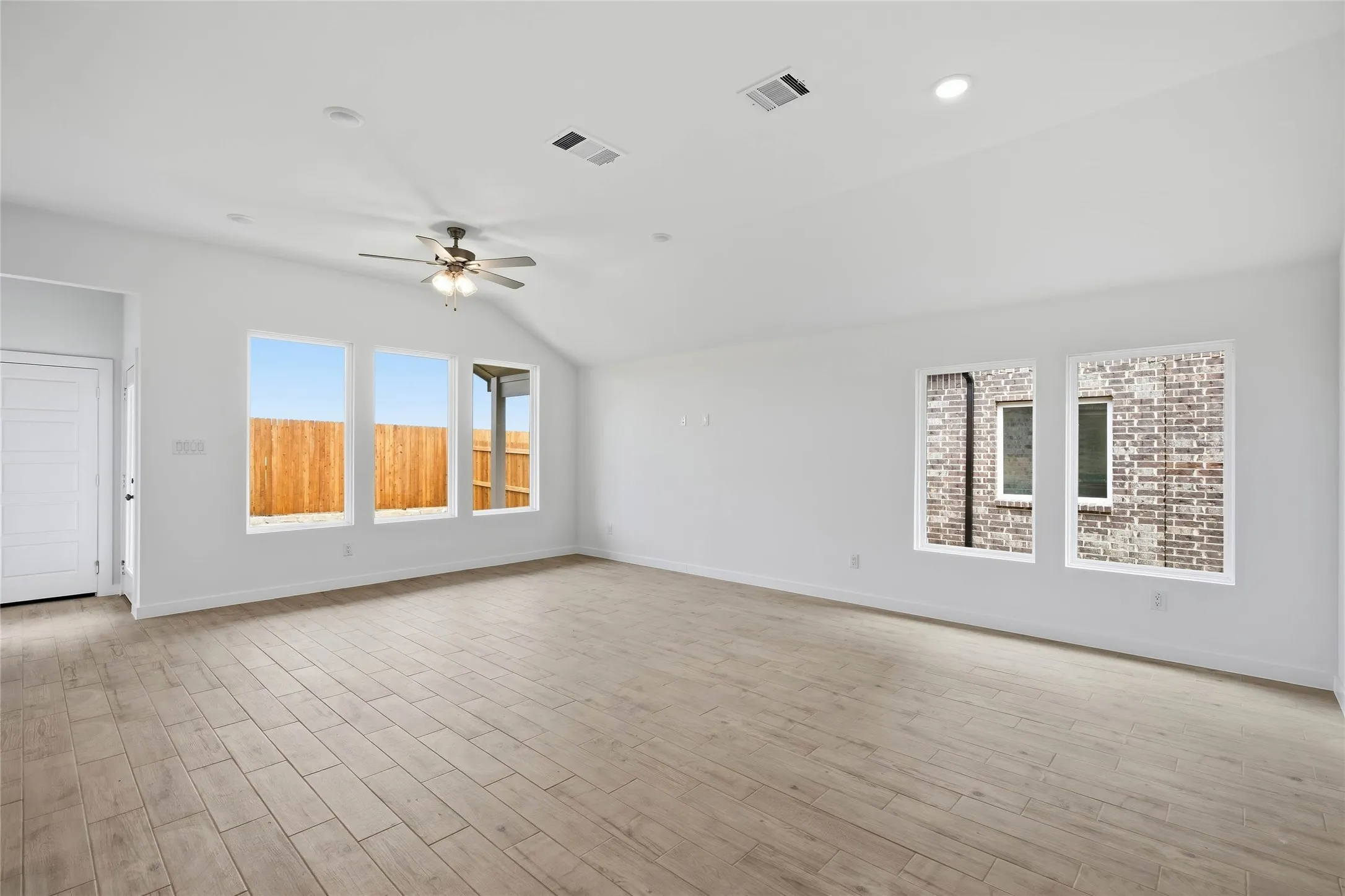Single Family Residence For Sale in Tarrant County , 4624 Commack Drive, Fort Worth, Texas 76135, 3 Bedroom, 2 Bathroom, 2 Garage spaces, 1,957 Sqft, built in 2026, New Construction - Incomplete, mls#21251020, Real Estate Agent in Fort Worth, Homes For Sale in Tarrant county, Homes For Sale in Fort Worth, Realtor in Fort Worth Texas, Real Estate Brokerage Independent Realty Texas, Luminita Cordes Realtor